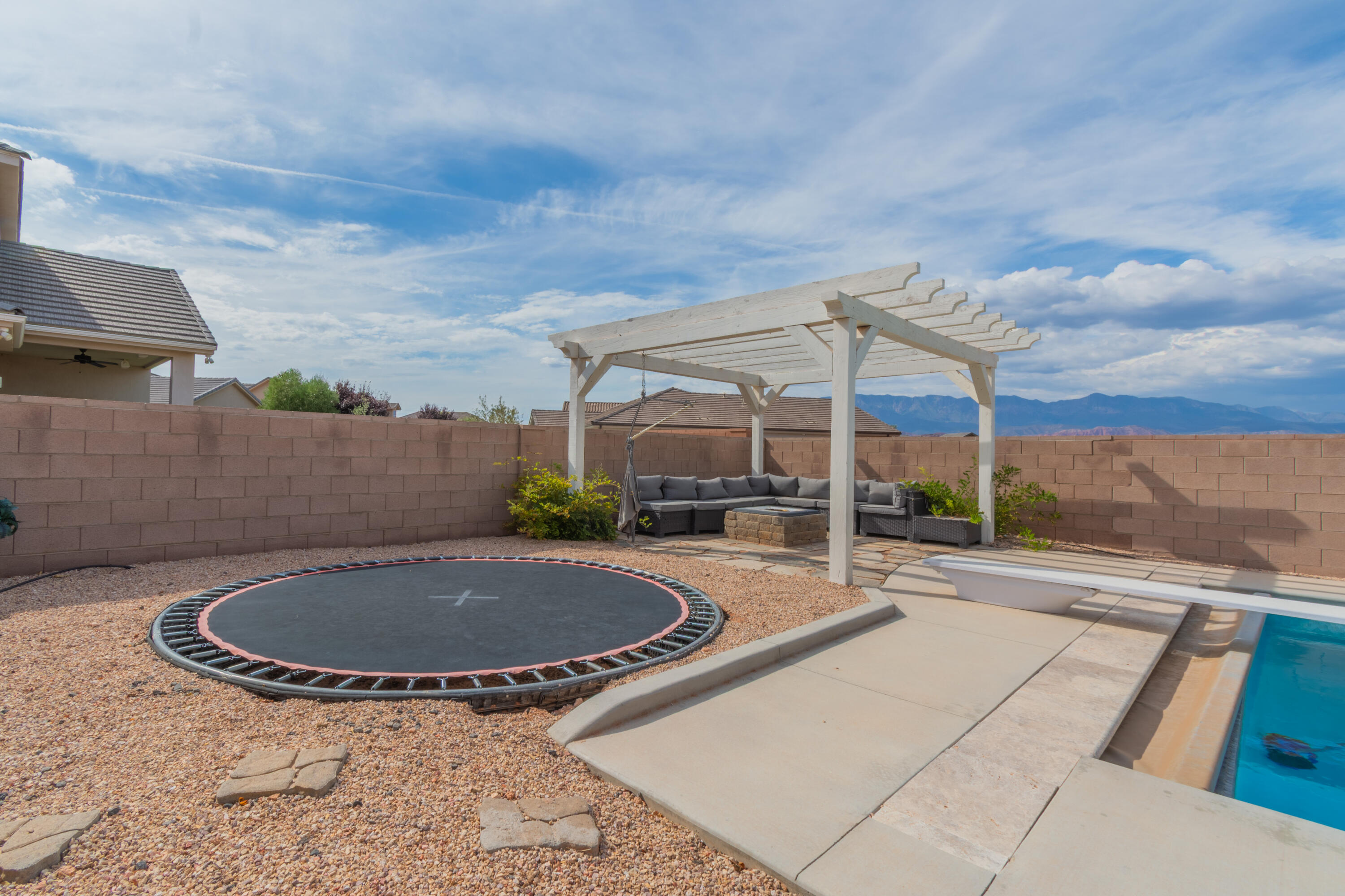 DIXIE SPRINGS - Residential
