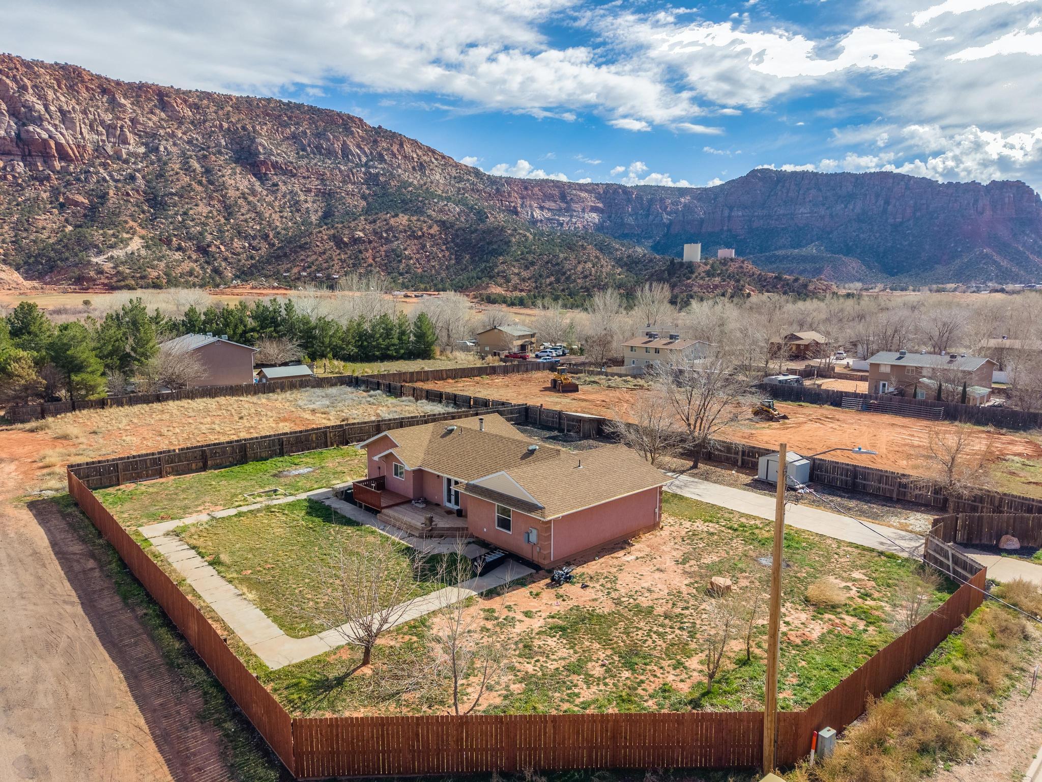 SHORT CREEK - Residential
