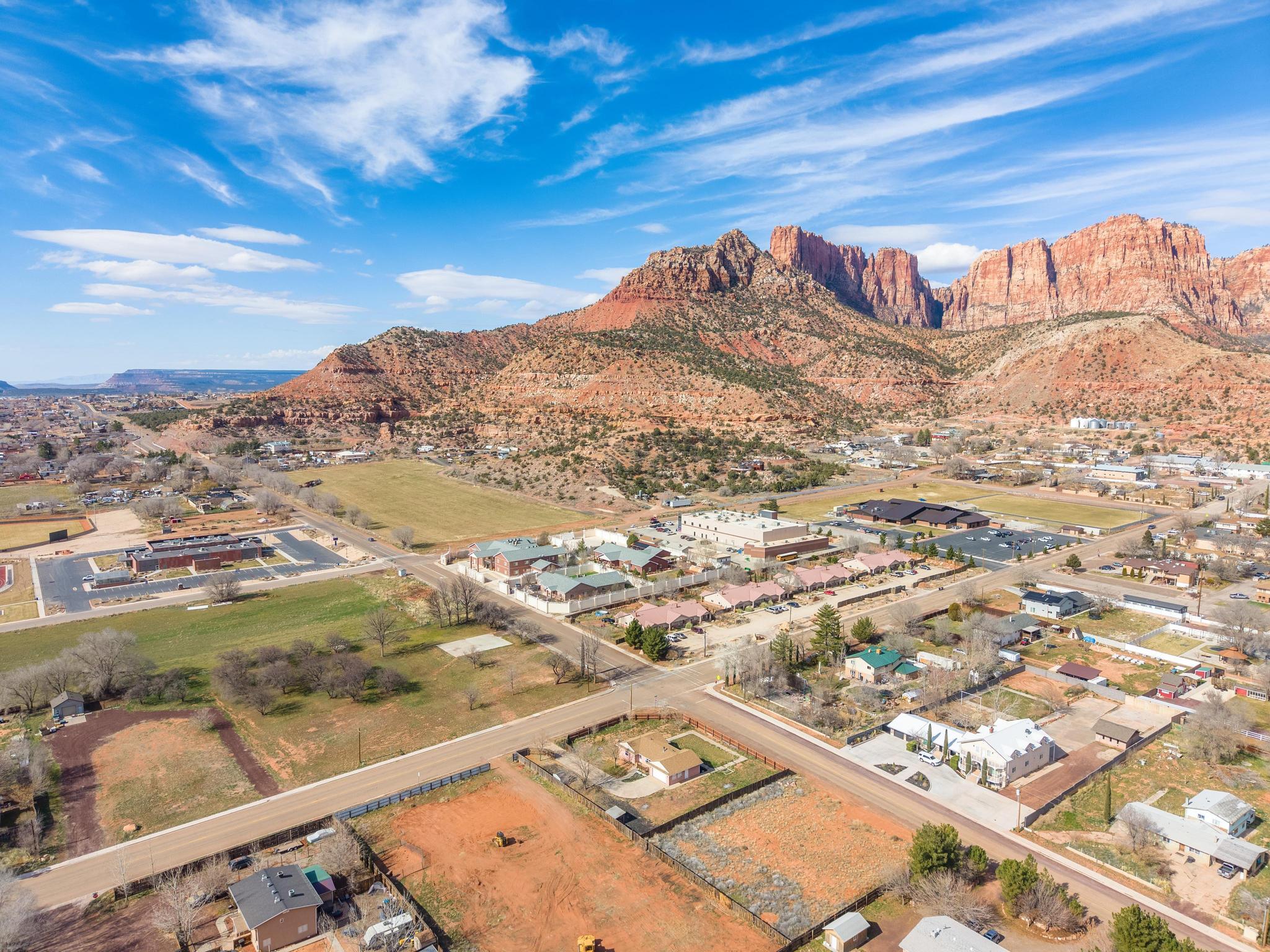 SHORT CREEK - Residential