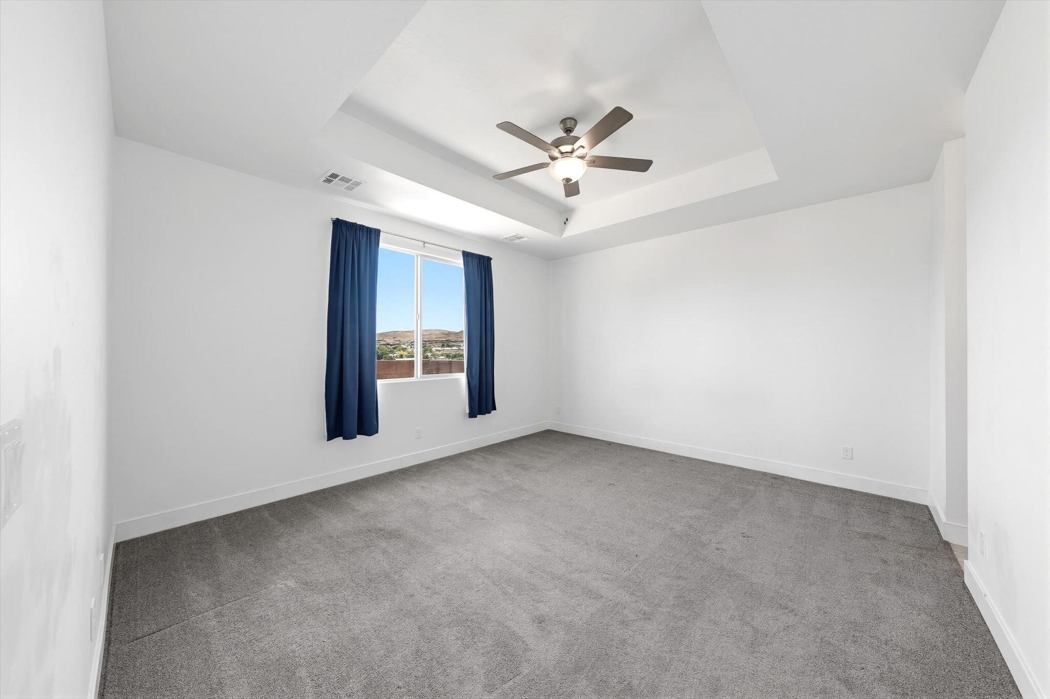 PAINTED SANDS - Residential