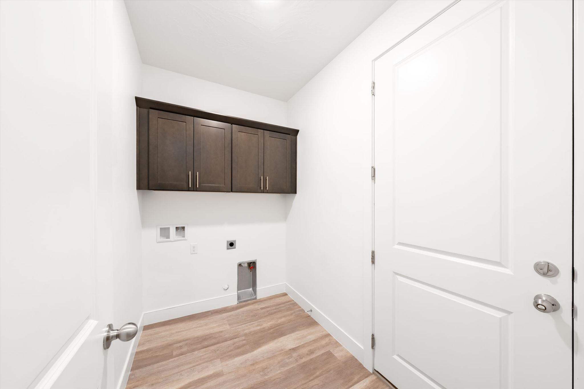 PAINTED SANDS - Residential