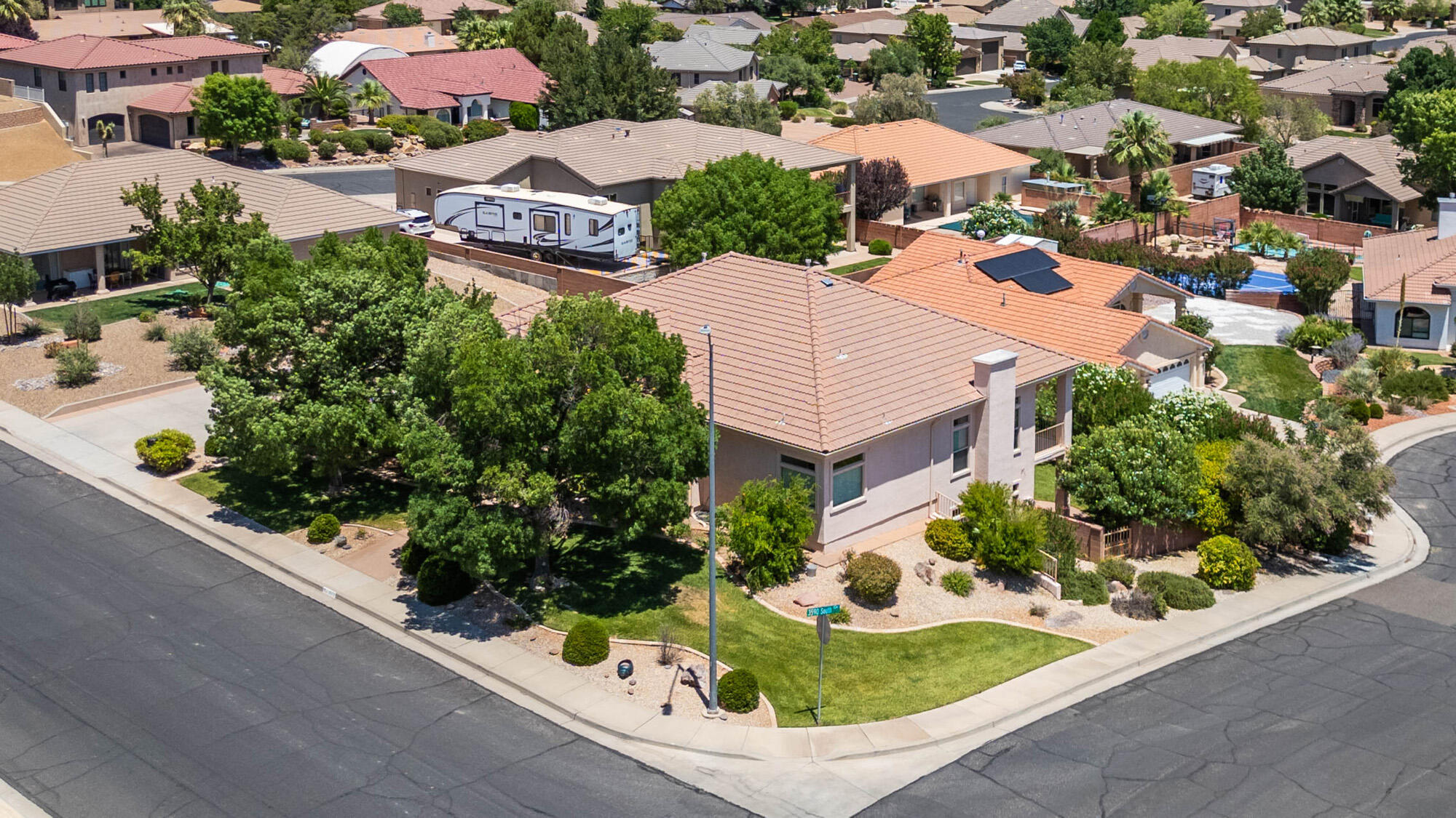 BLOOMINGTON LANE - Residential
