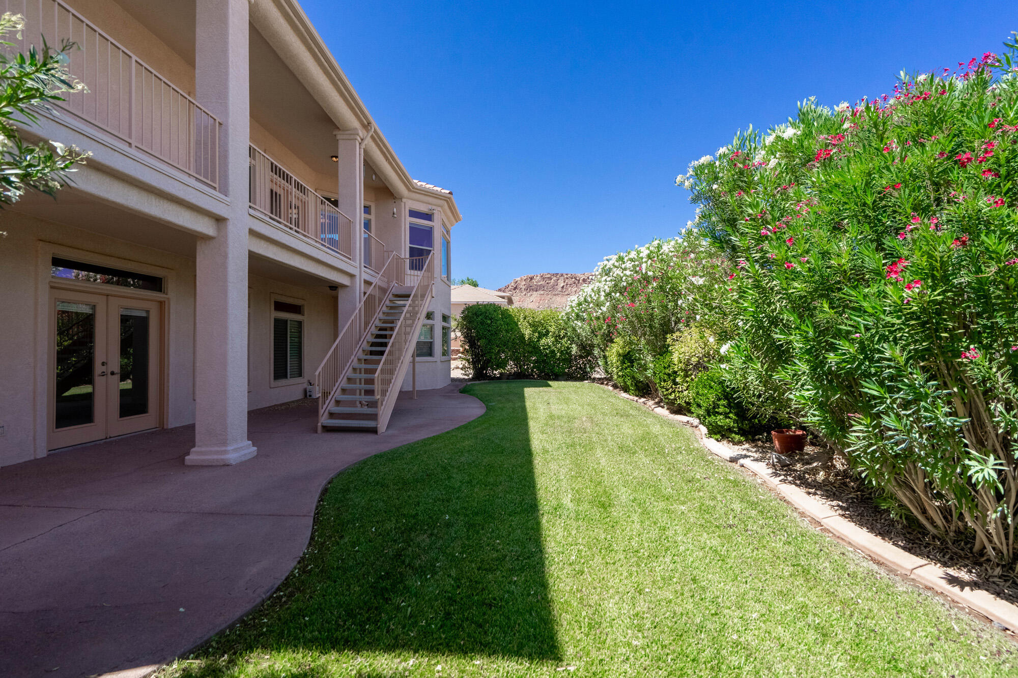 BLOOMINGTON LANE - Residential