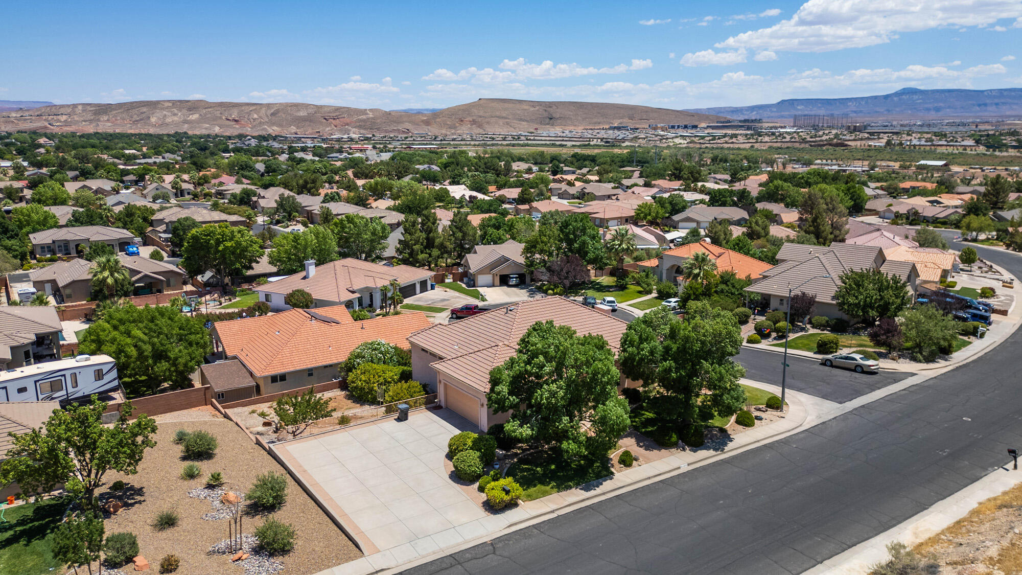 BLOOMINGTON LANE - Residential