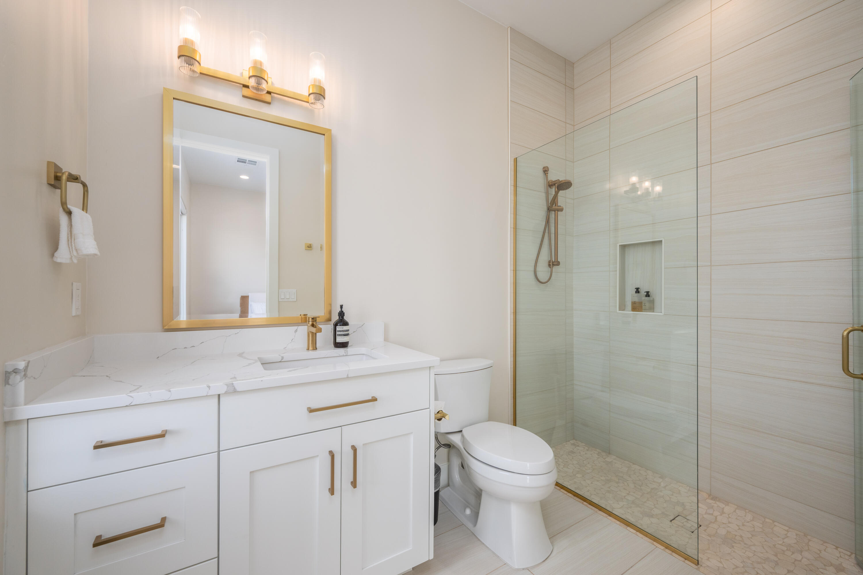 LEDGES OF SG ESTATES AT VALDERRA - Residential