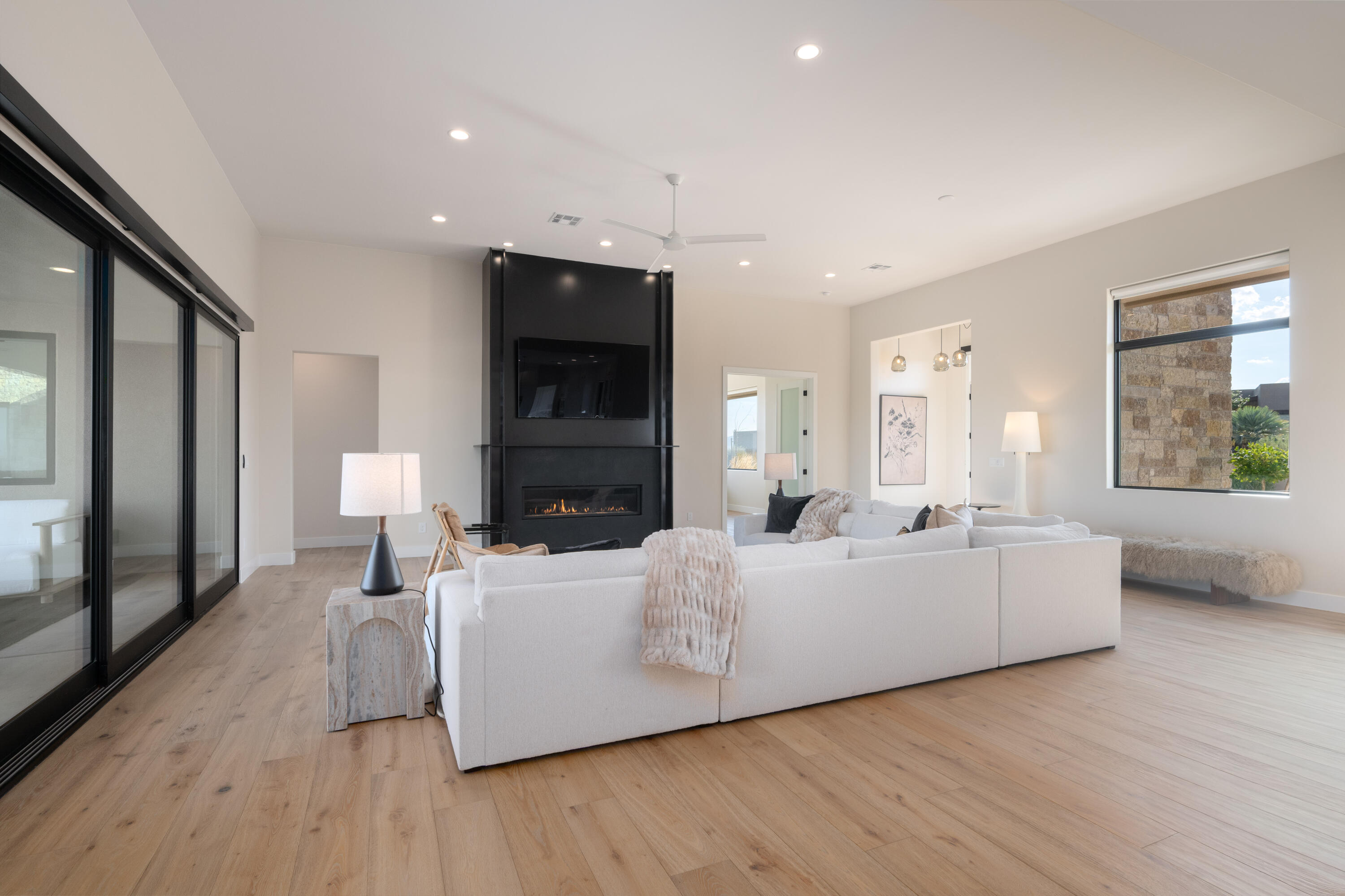 LEDGES OF SG ESTATES AT VALDERRA - Residential