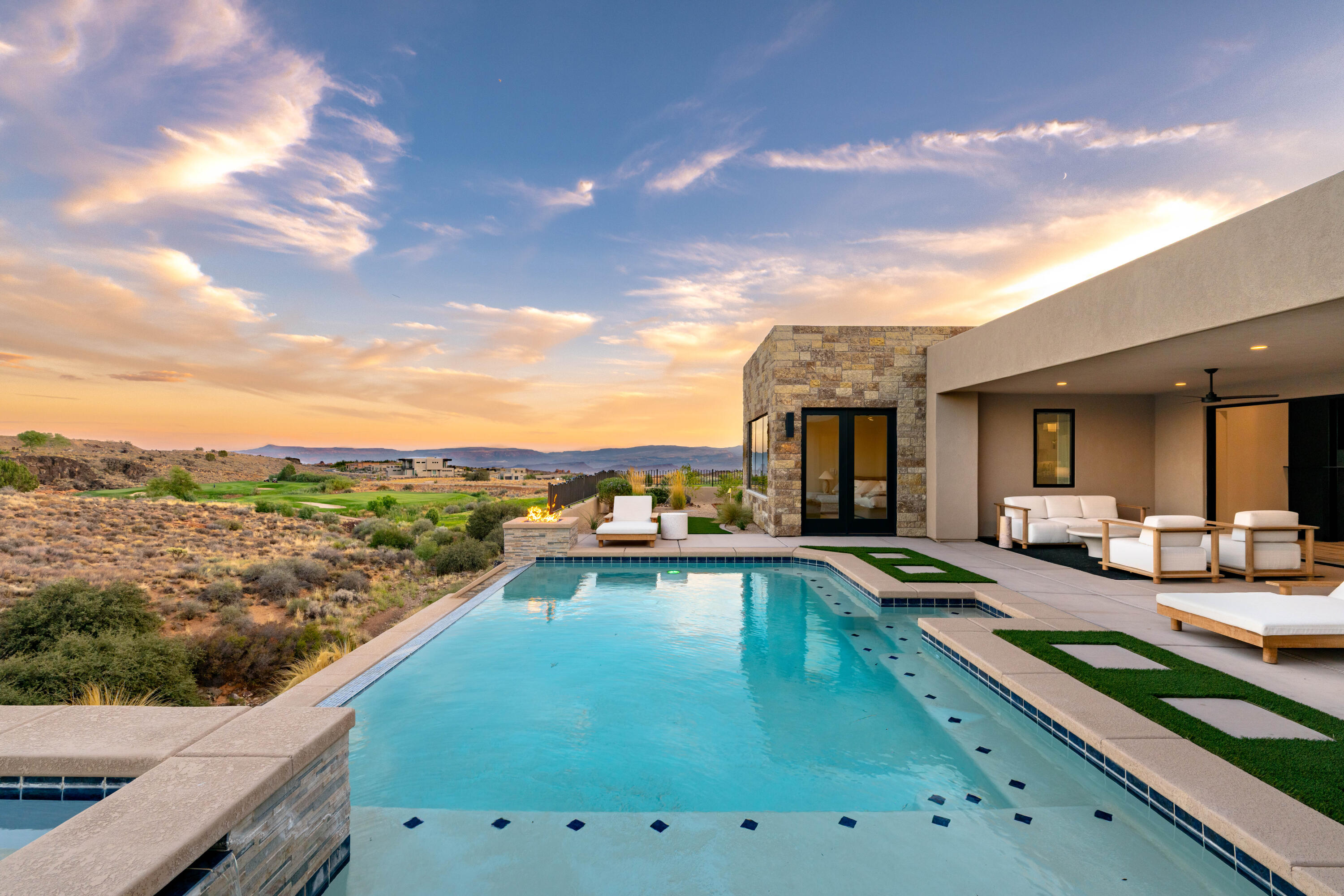 LEDGES OF SG ESTATES AT VALDERRA - Residential