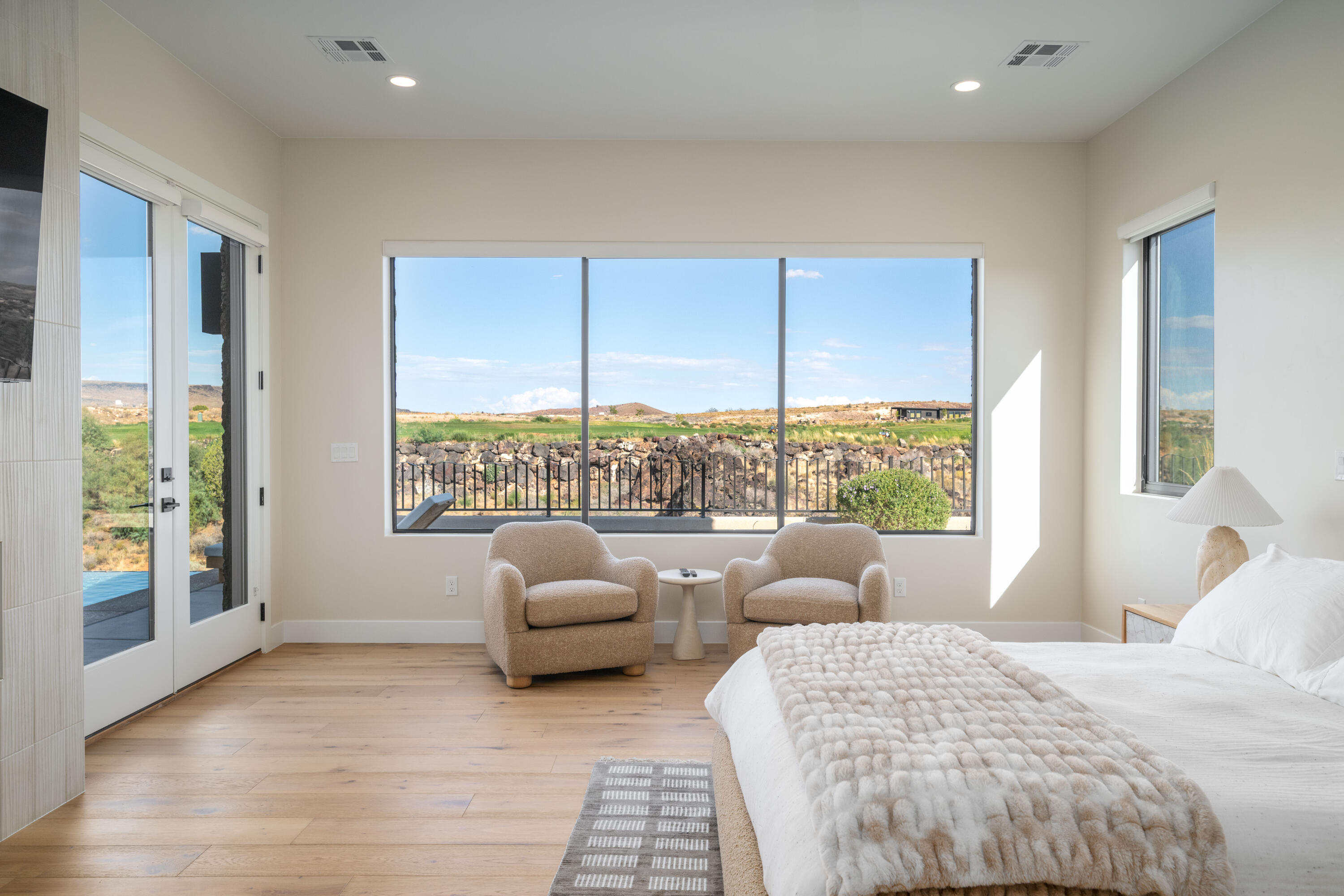 LEDGES OF SG ESTATES AT VALDERRA - Residential