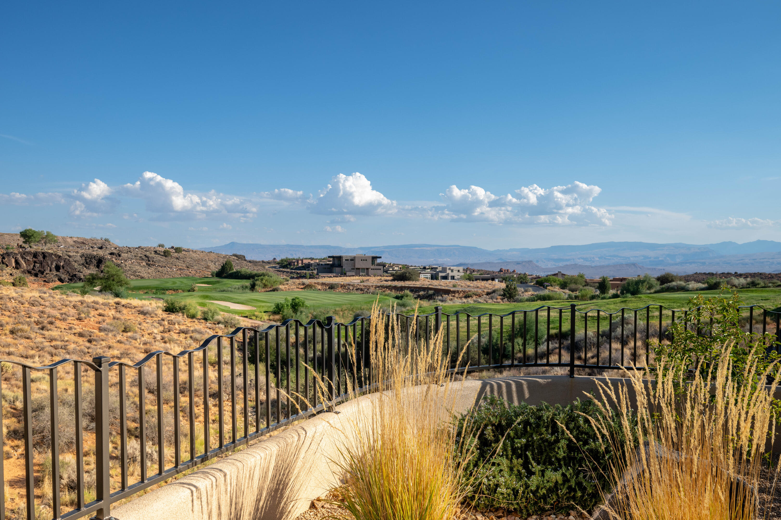 LEDGES OF SG ESTATES AT VALDERRA - Residential