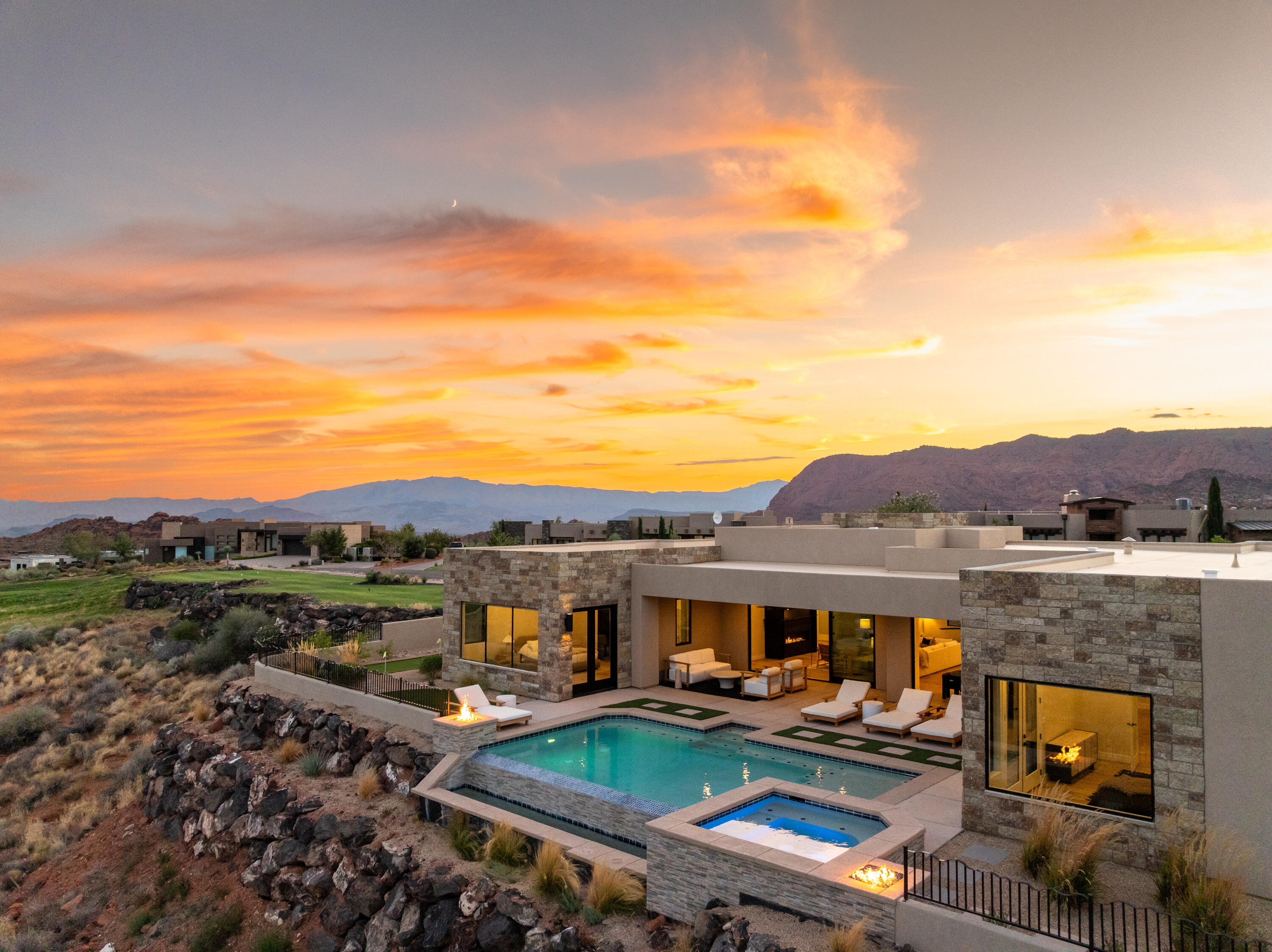 LEDGES OF SG ESTATES AT VALDERRA - Residential