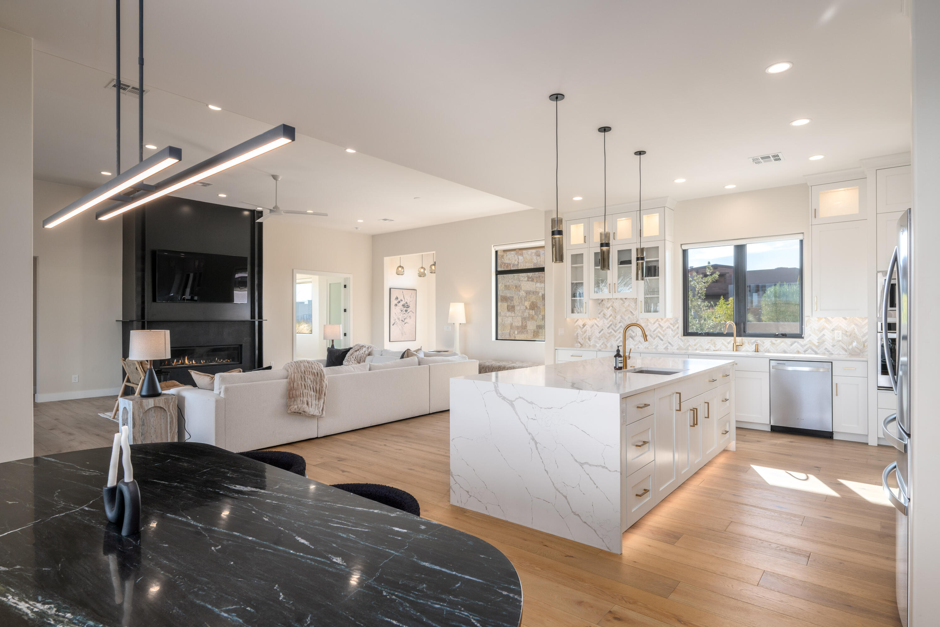 LEDGES OF SG ESTATES AT VALDERRA - Residential