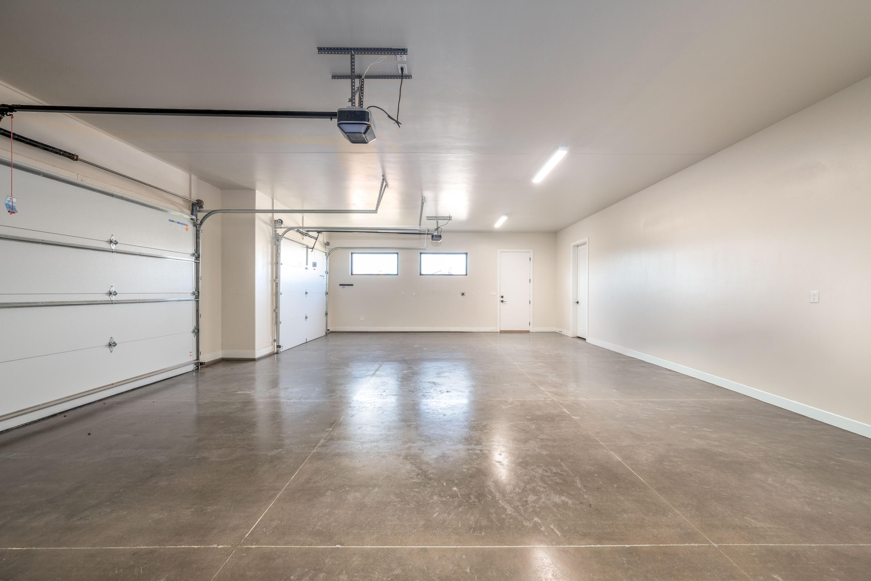 LEDGES OF SG ESTATES AT VALDERRA - Residential