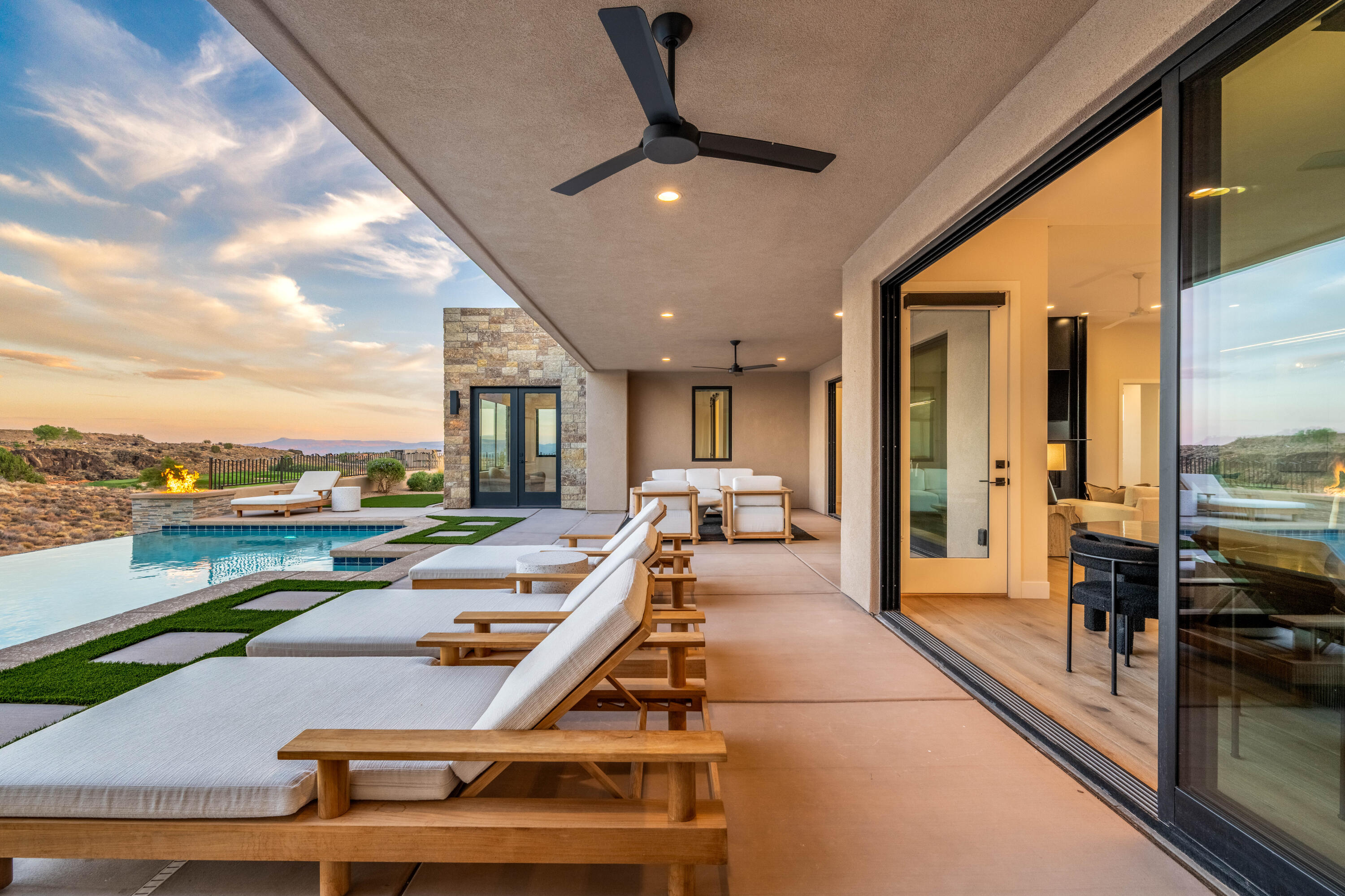 LEDGES OF SG ESTATES AT VALDERRA - Residential