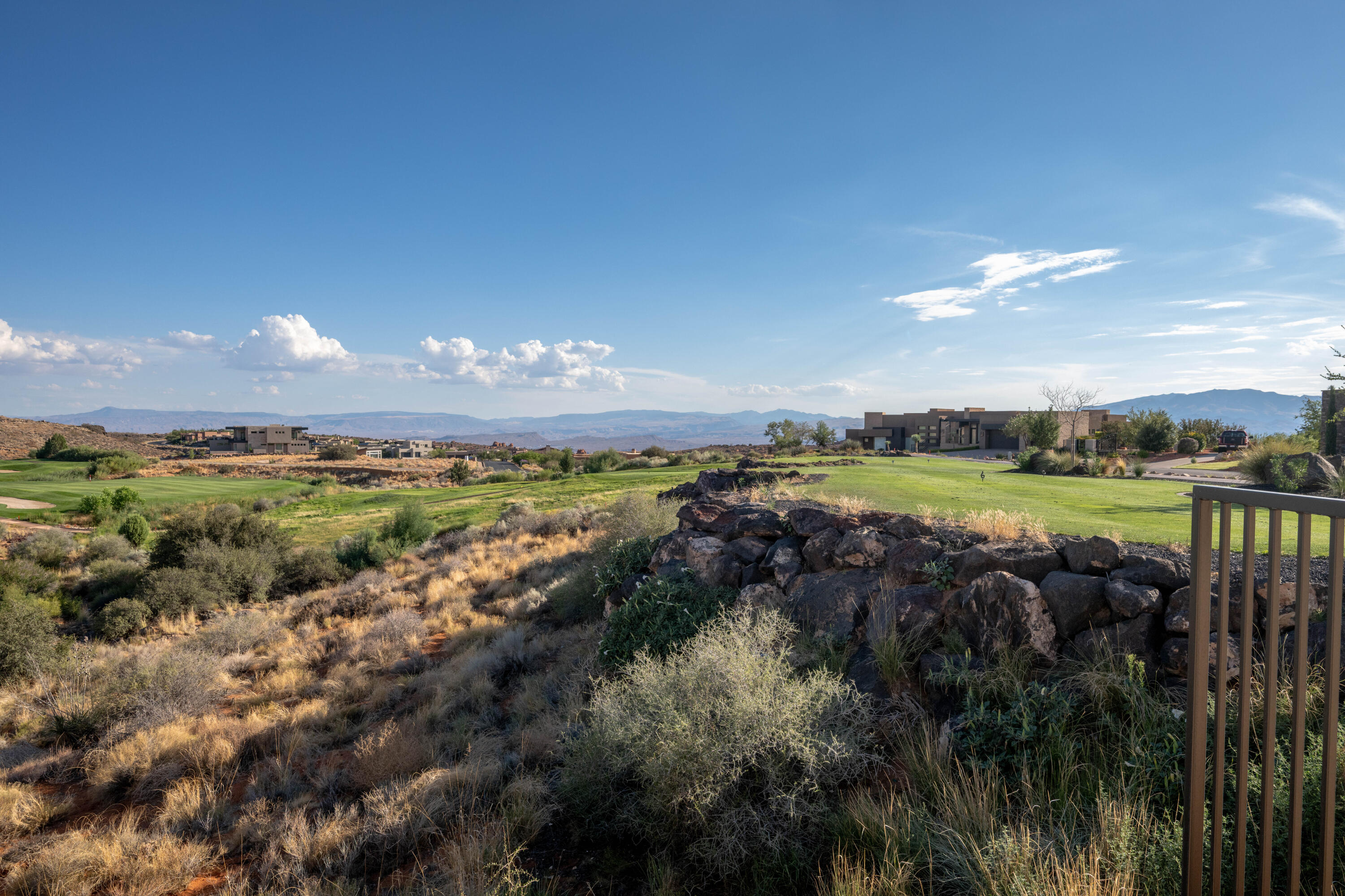 LEDGES OF SG ESTATES AT VALDERRA - Residential