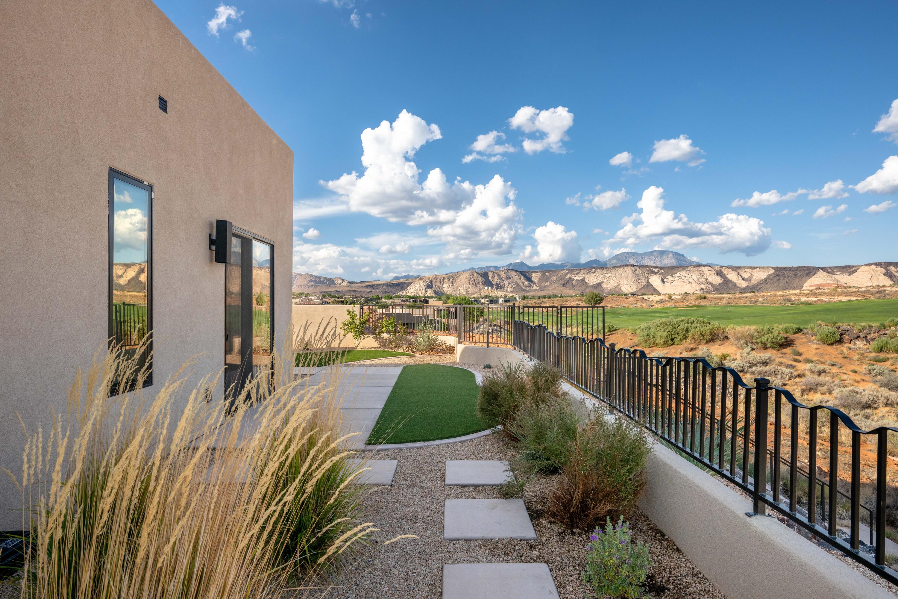LEDGES OF SG ESTATES AT VALDERRA - Residential