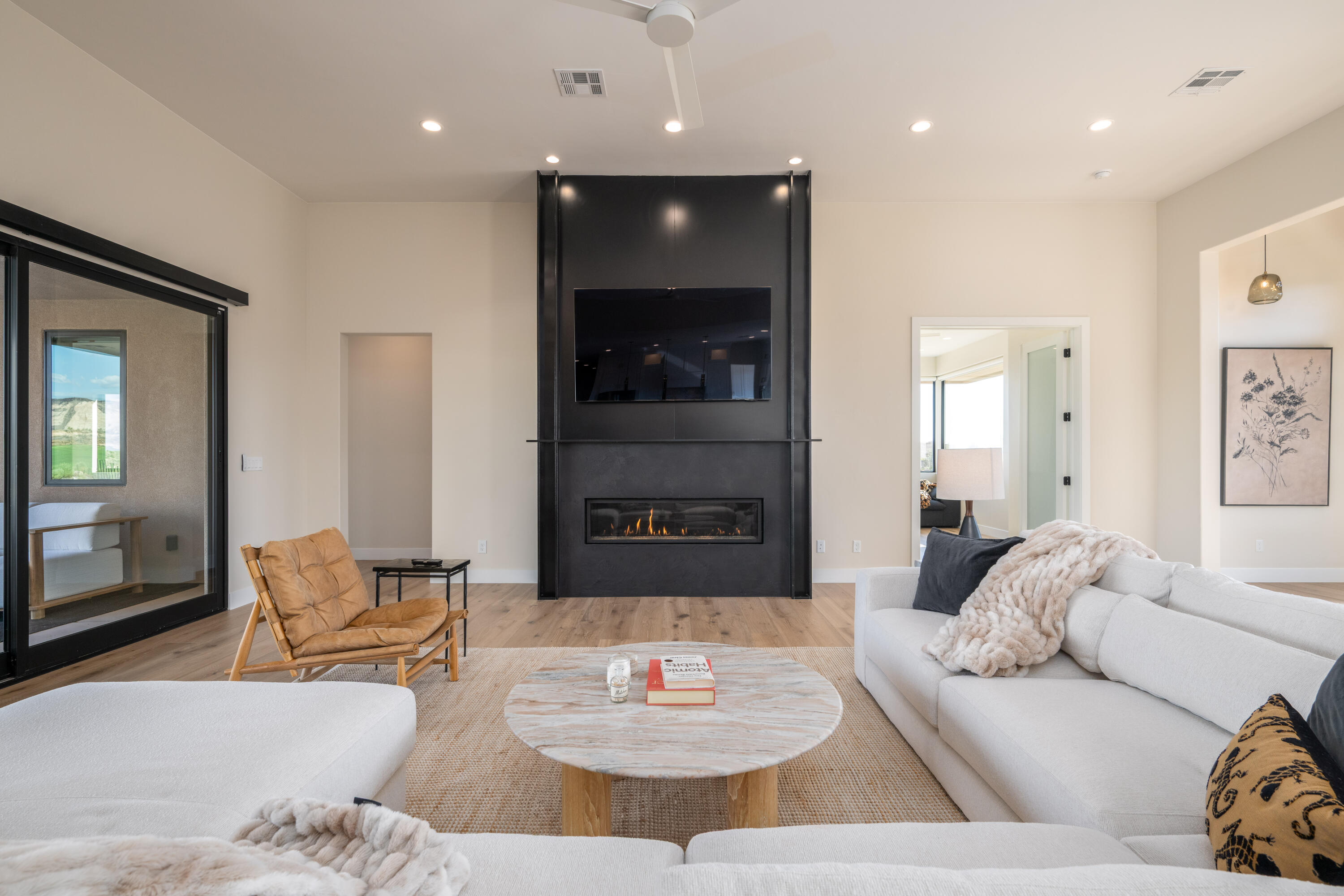 LEDGES OF SG ESTATES AT VALDERRA - Residential