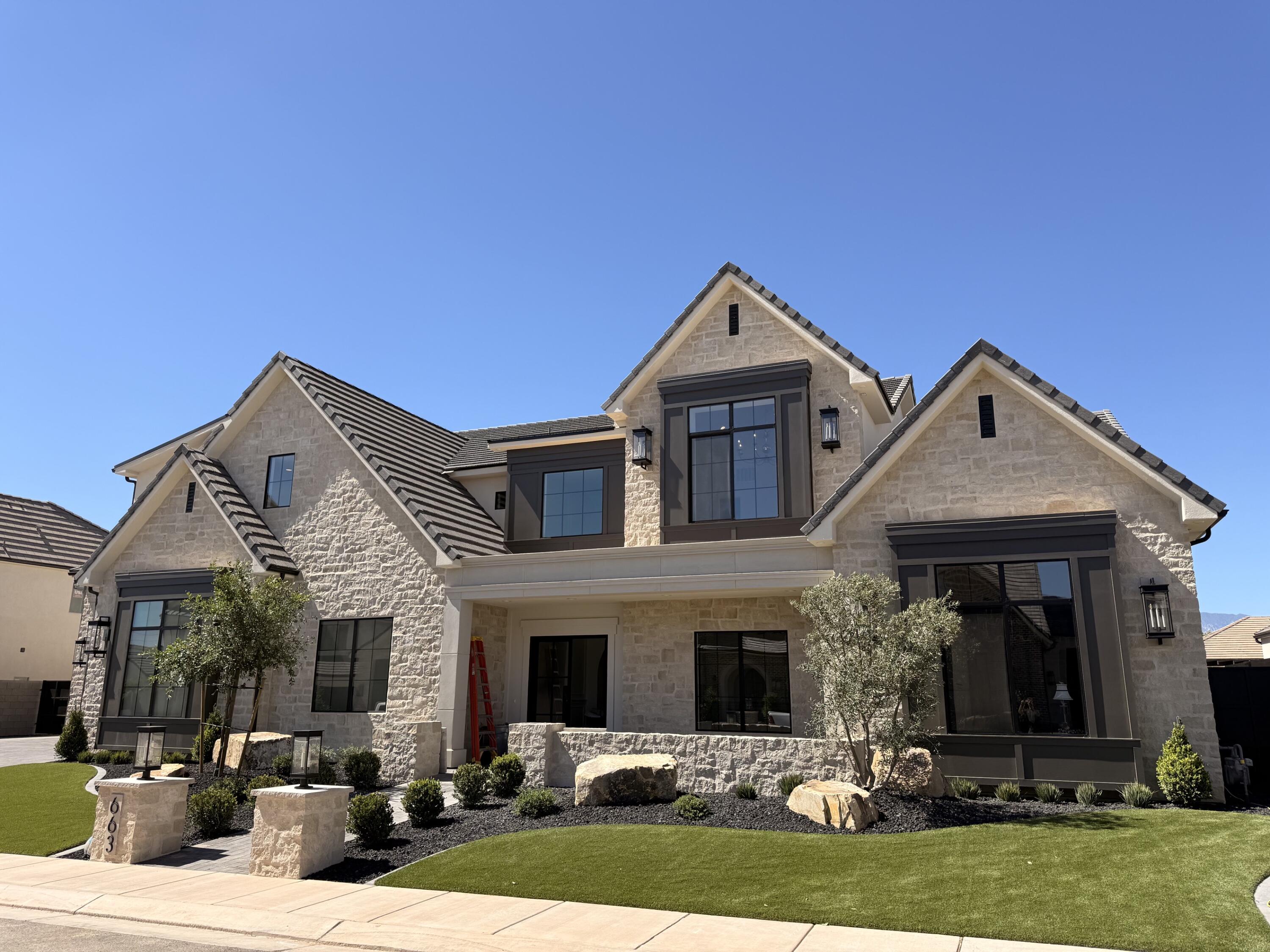 PENDING PRE-SOLD
