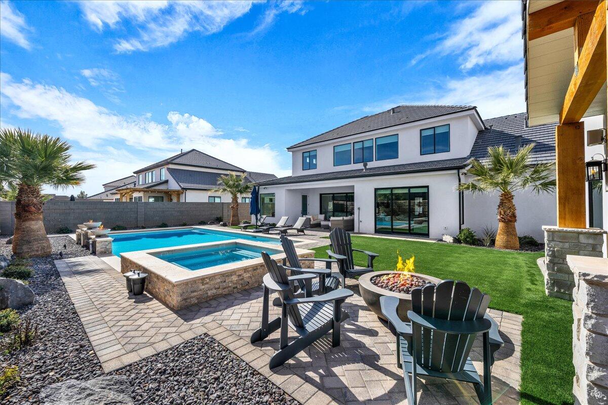 QUEENSRIDGE - Residential