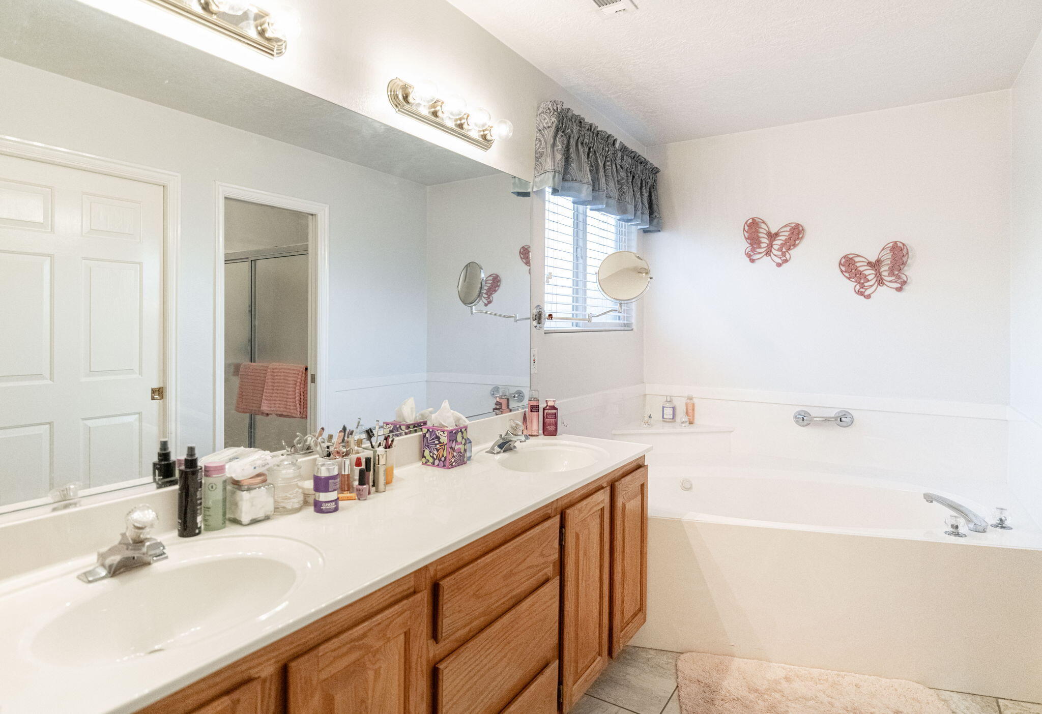 SOUTH FIELD ESTATES - Residential