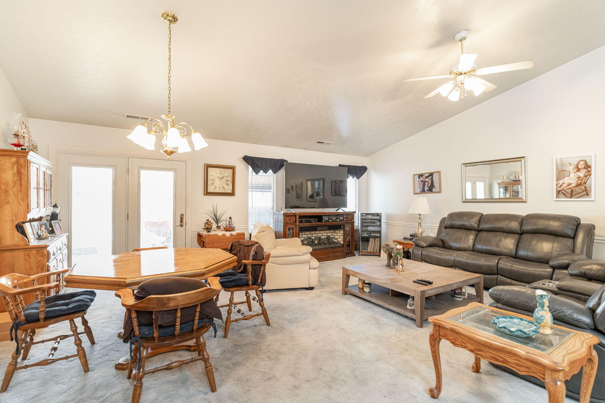 SOUTH FIELD ESTATES - Residential