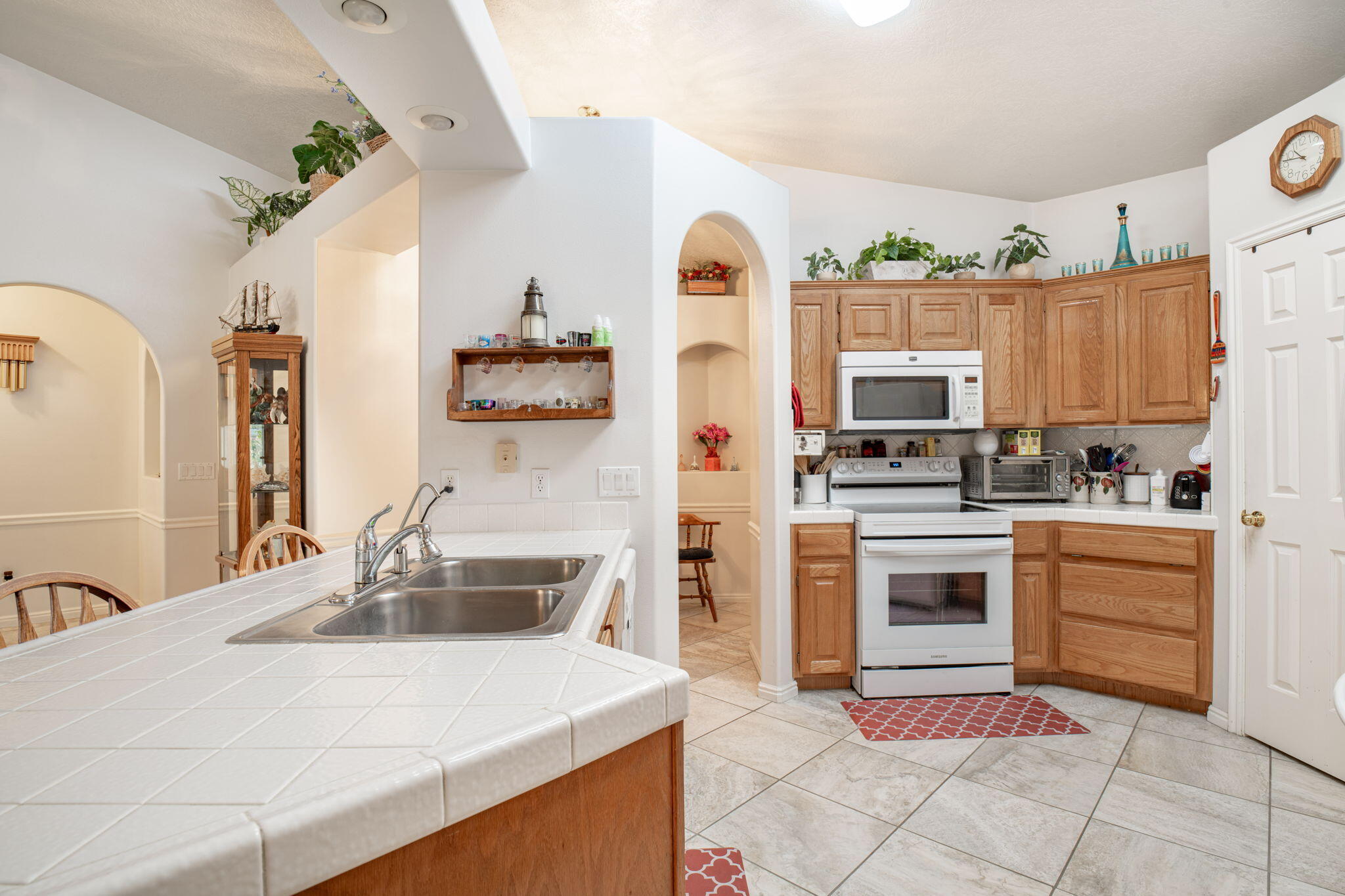 SOUTH FIELD ESTATES - Residential