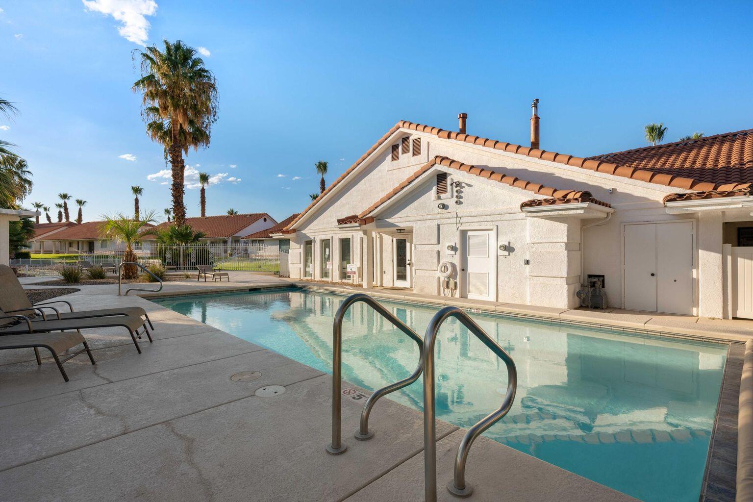 CRYSTAL LAKES TOWNHOMES - Residential