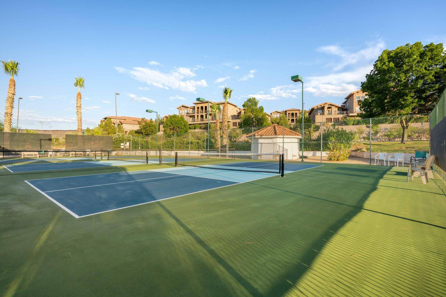 CRYSTAL LAKES TOWNHOMES - Residential