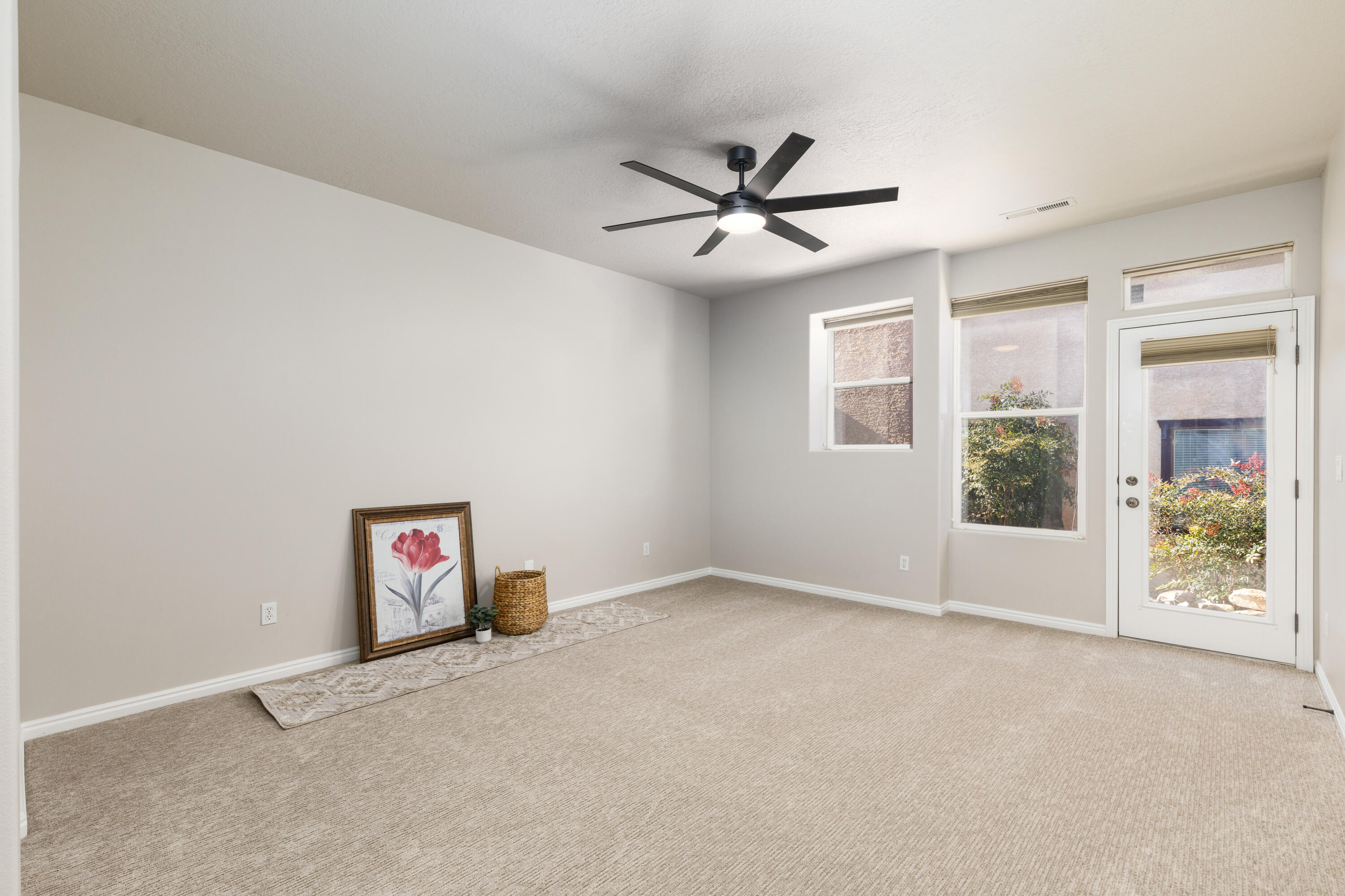 MIRAGE ESTATES - Residential