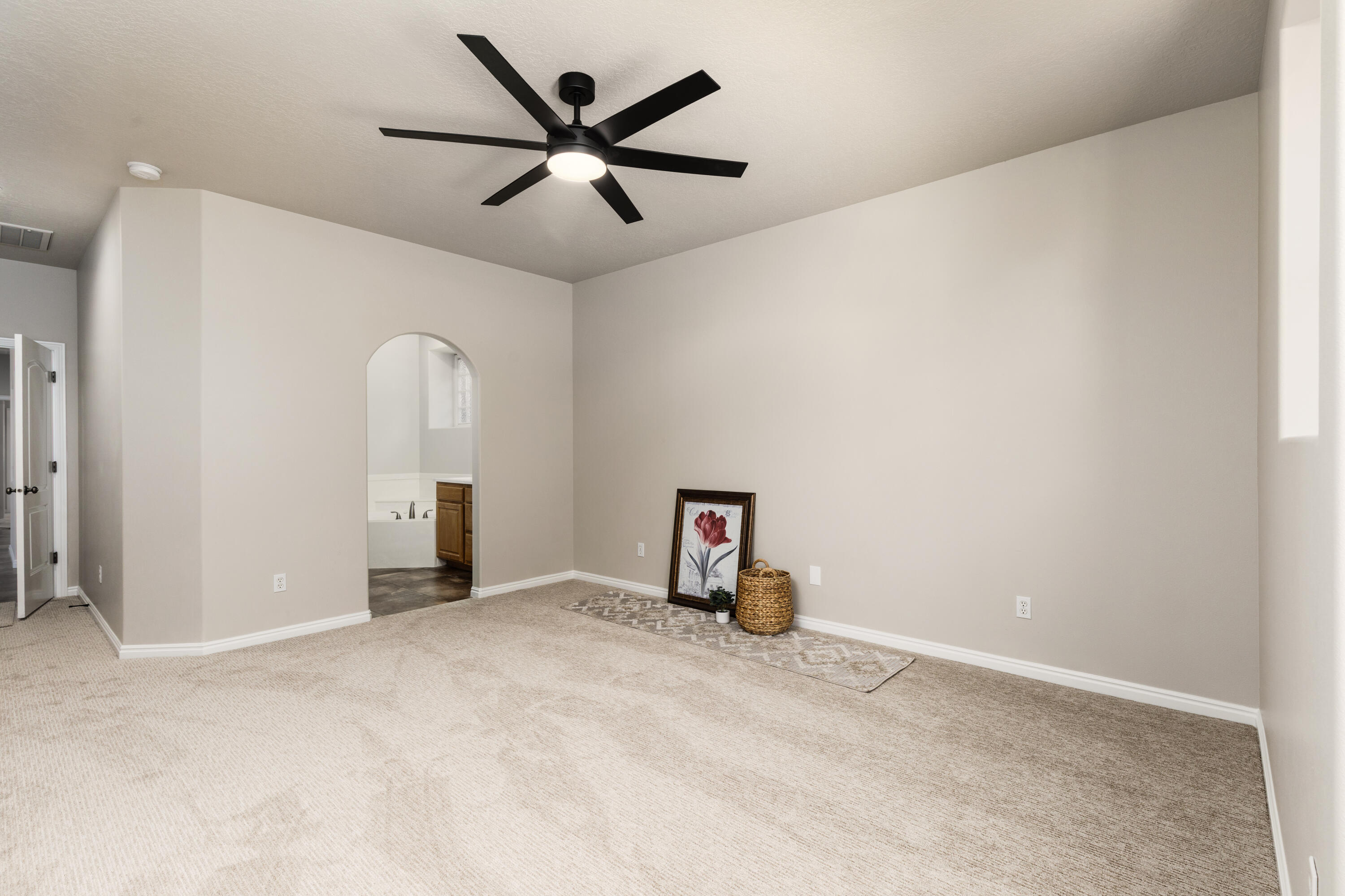 MIRAGE ESTATES - Residential