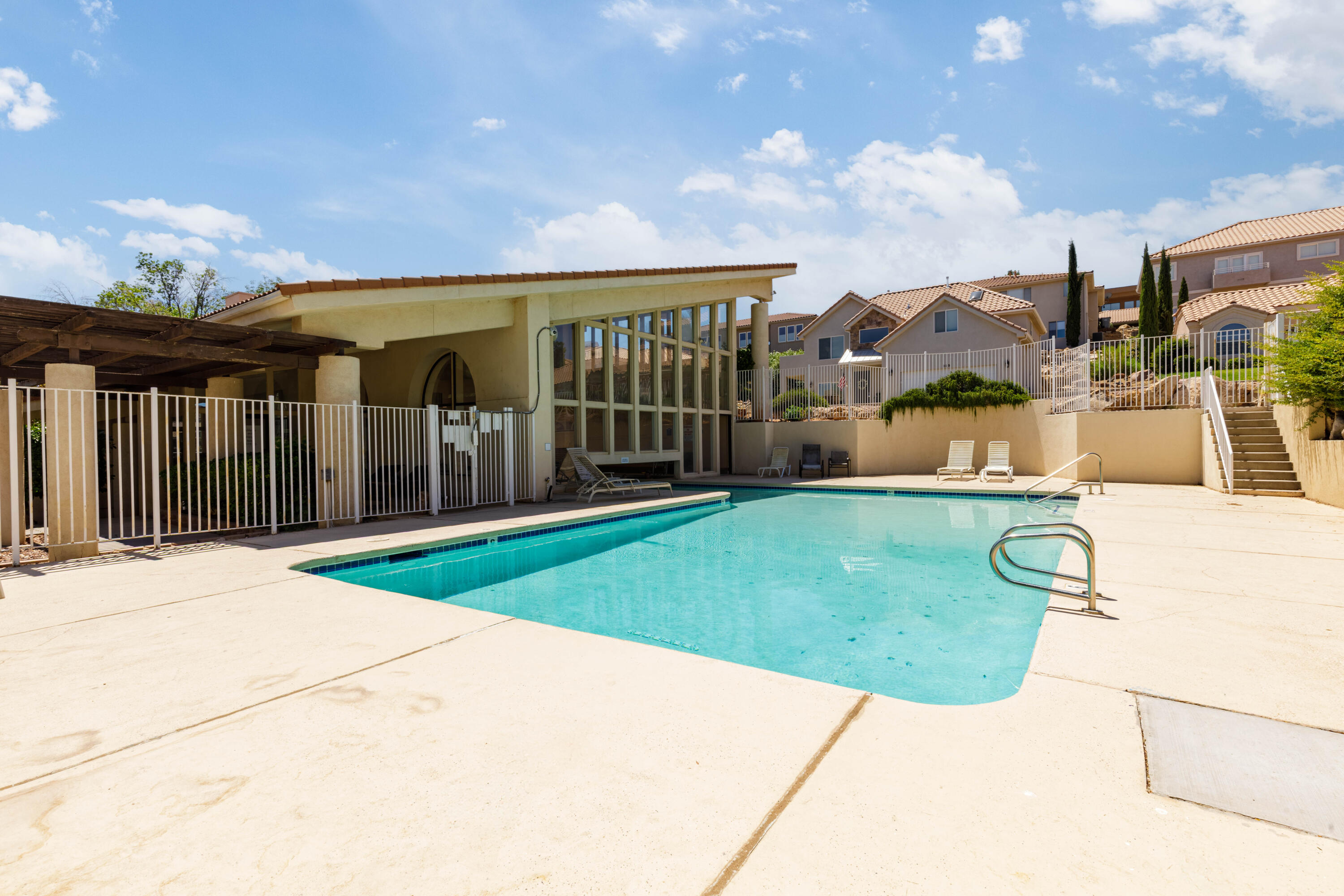 MIRAGE ESTATES - Residential