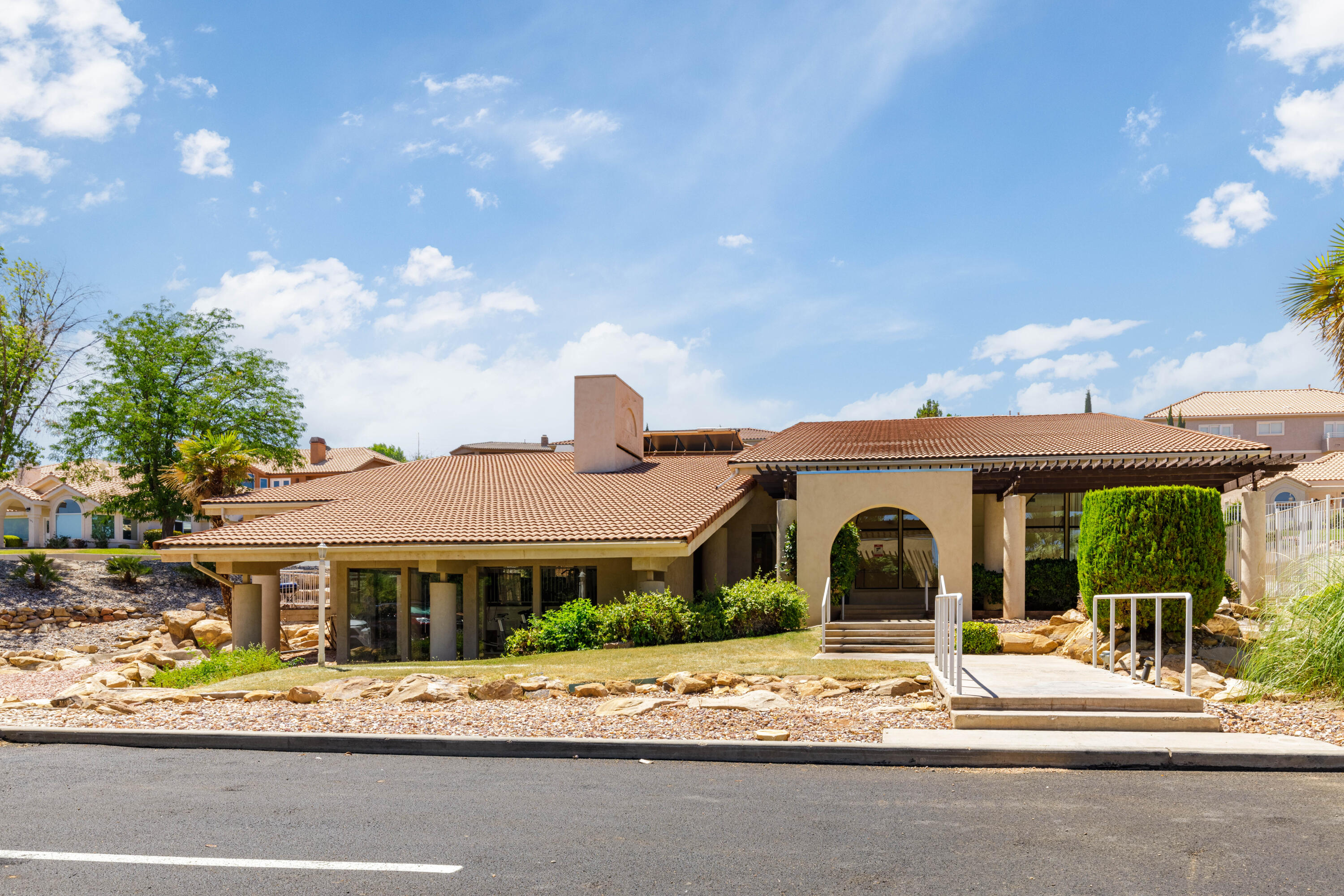 MIRAGE ESTATES - Residential