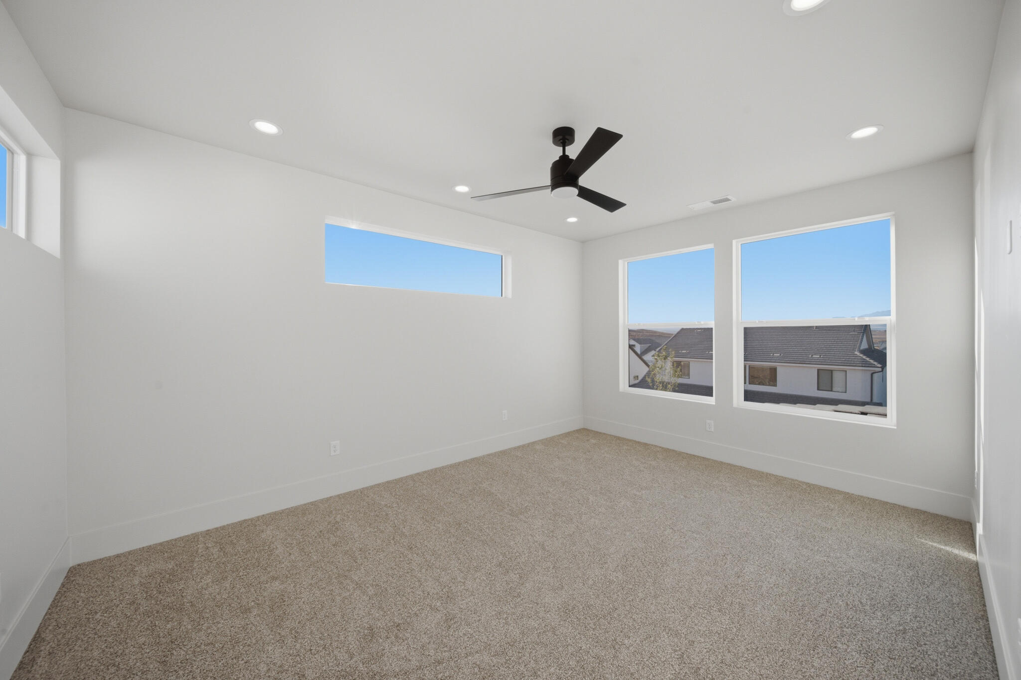 DESERT SOLACE - Residential