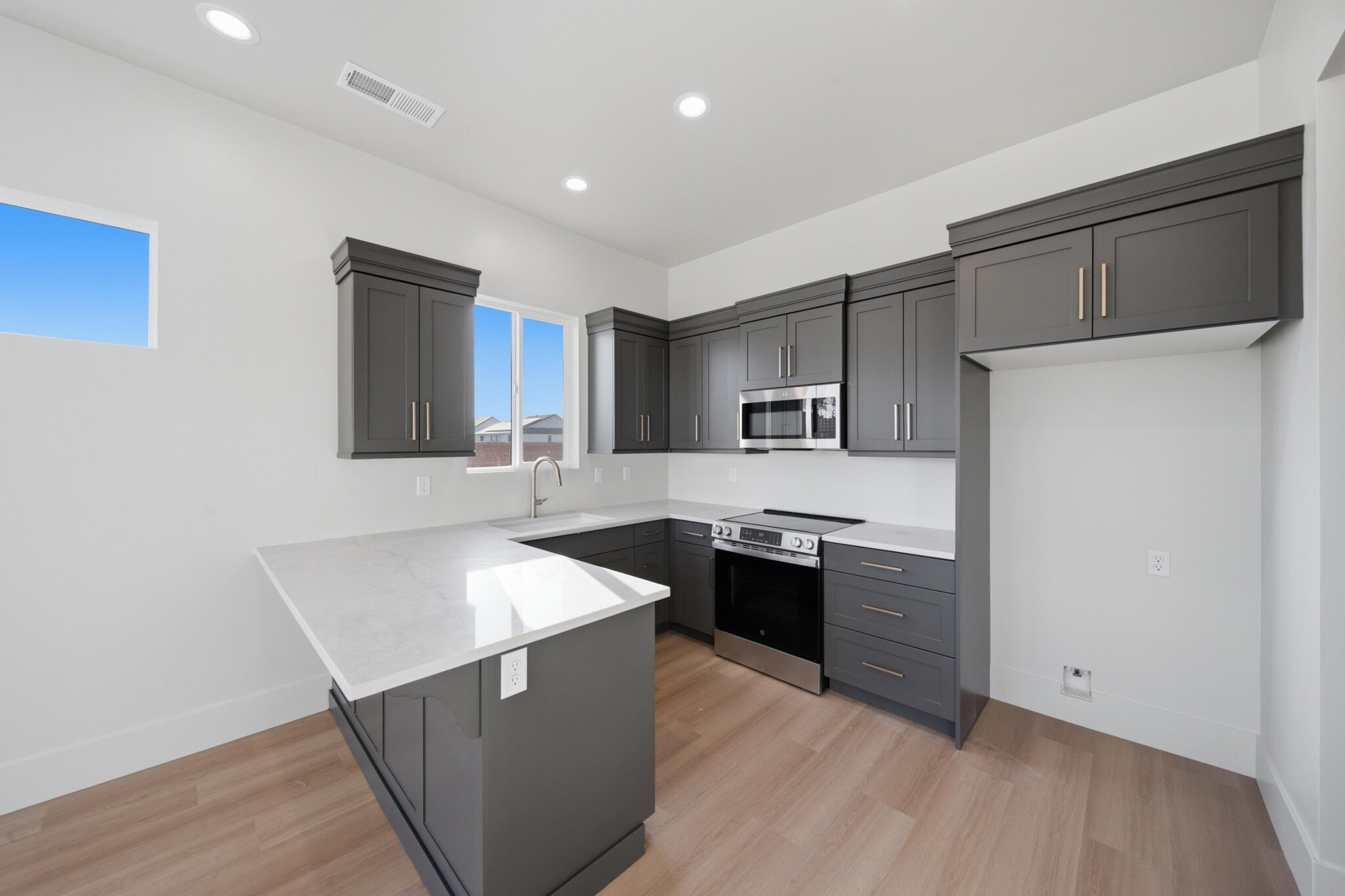 DESERT SOLACE - Residential