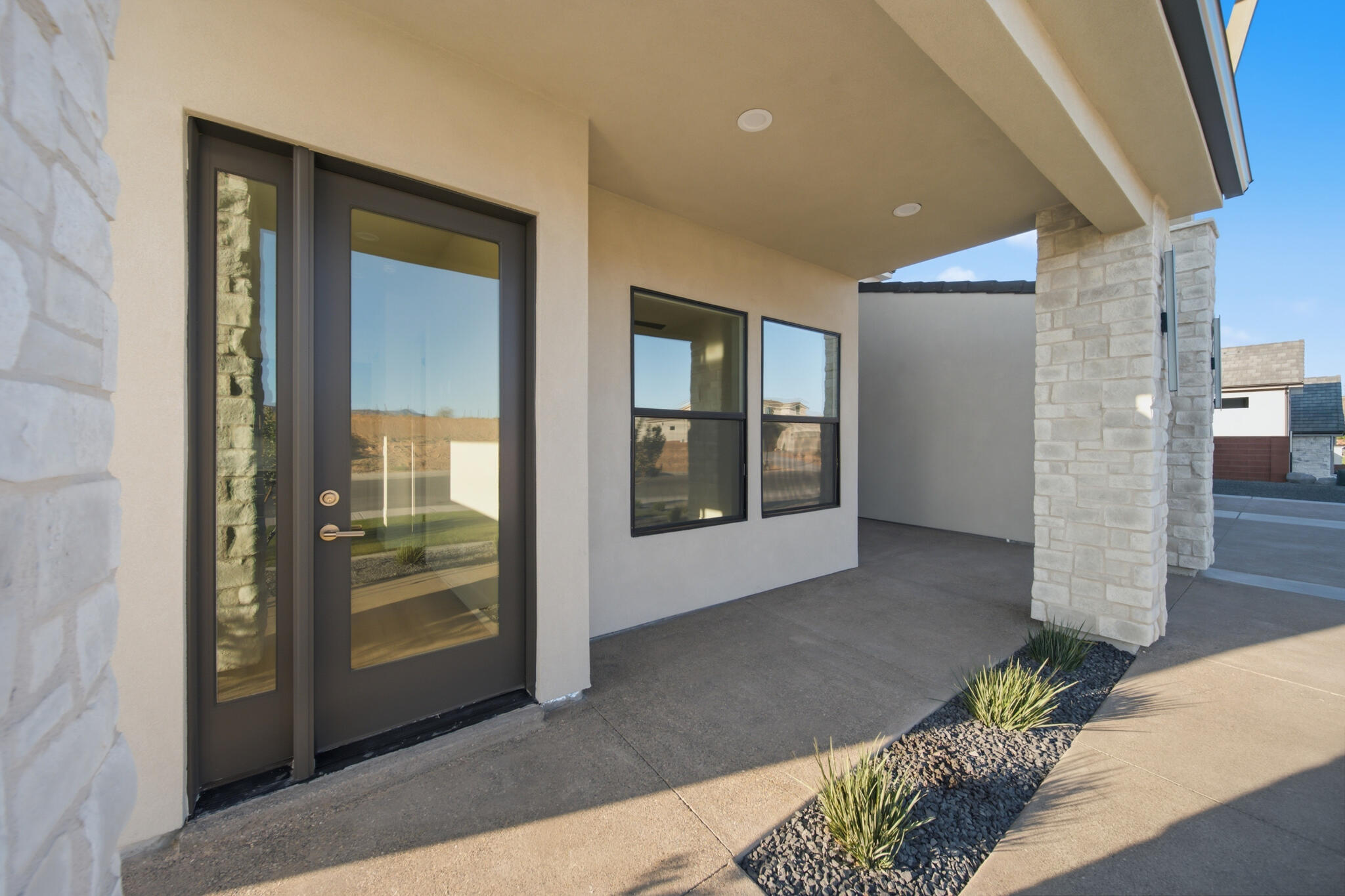 DESERT SOLACE - Residential