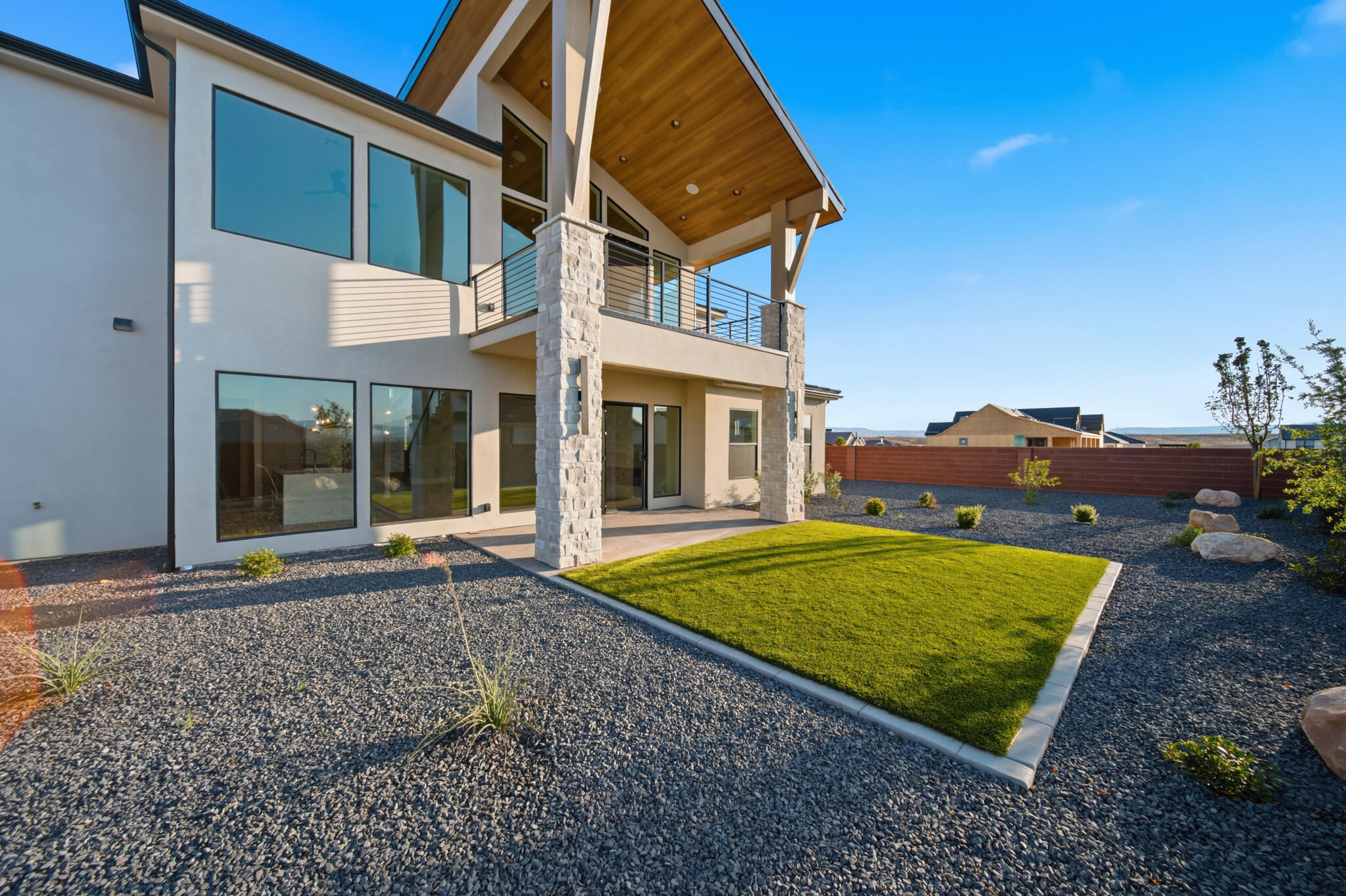 DESERT SOLACE - Residential