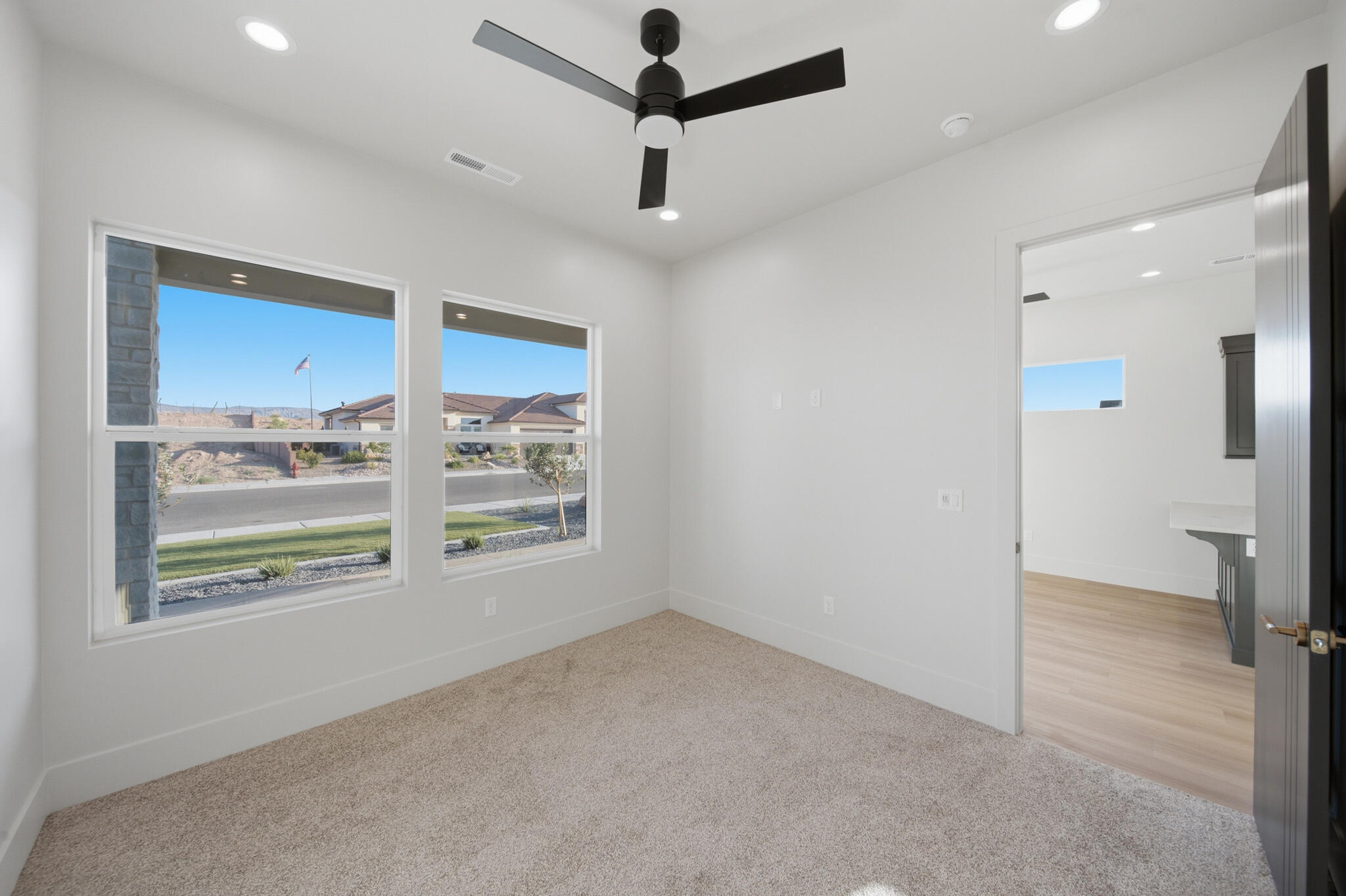 DESERT SOLACE - Residential