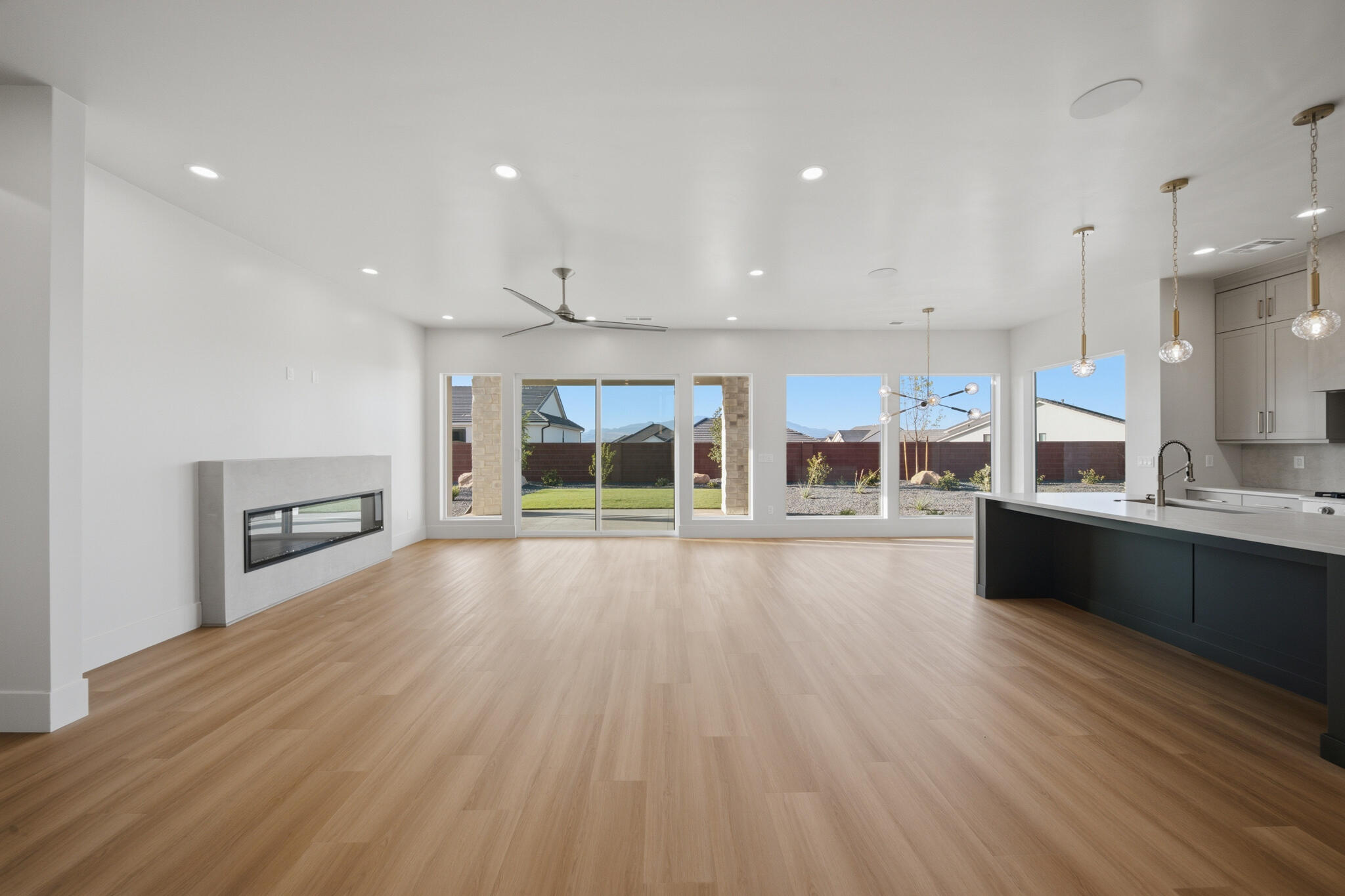 DESERT SOLACE - Residential