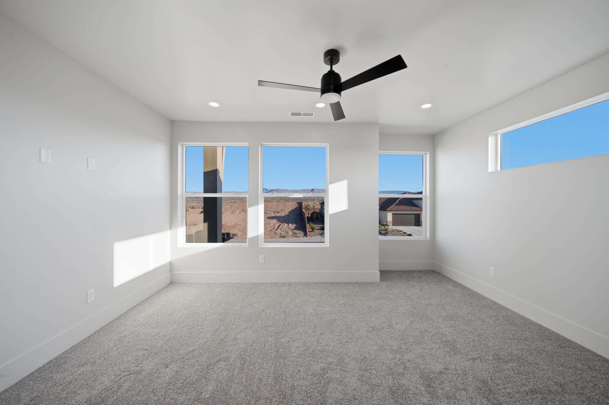 DESERT SOLACE - Residential
