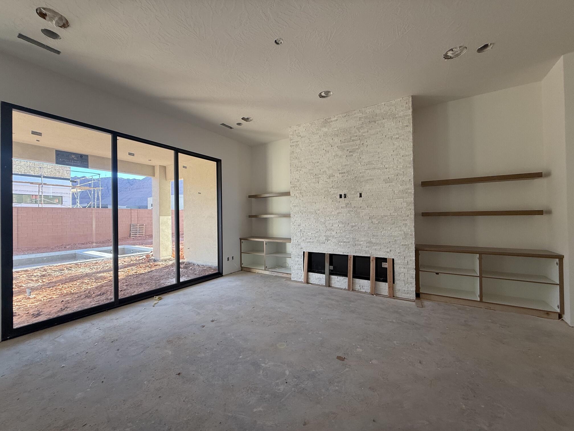 ONYX VALLEY - Residential