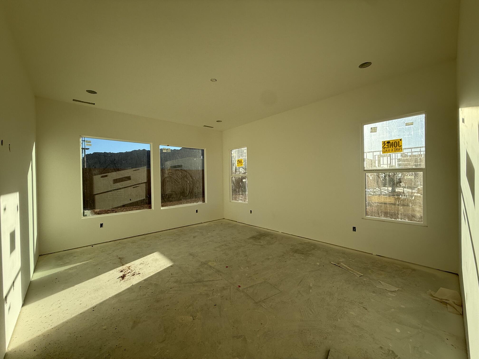 ONYX VALLEY - Residential