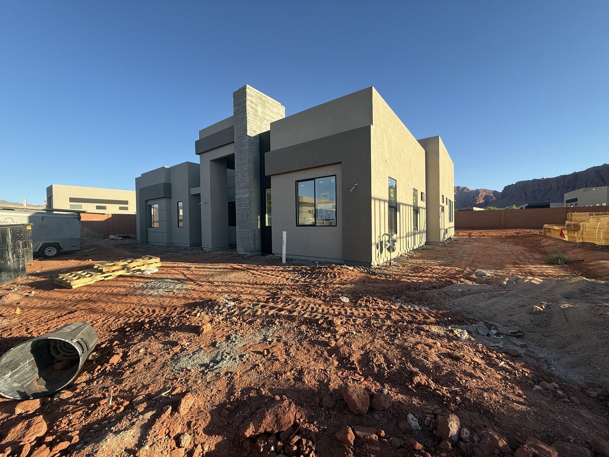 ONYX VALLEY - Residential