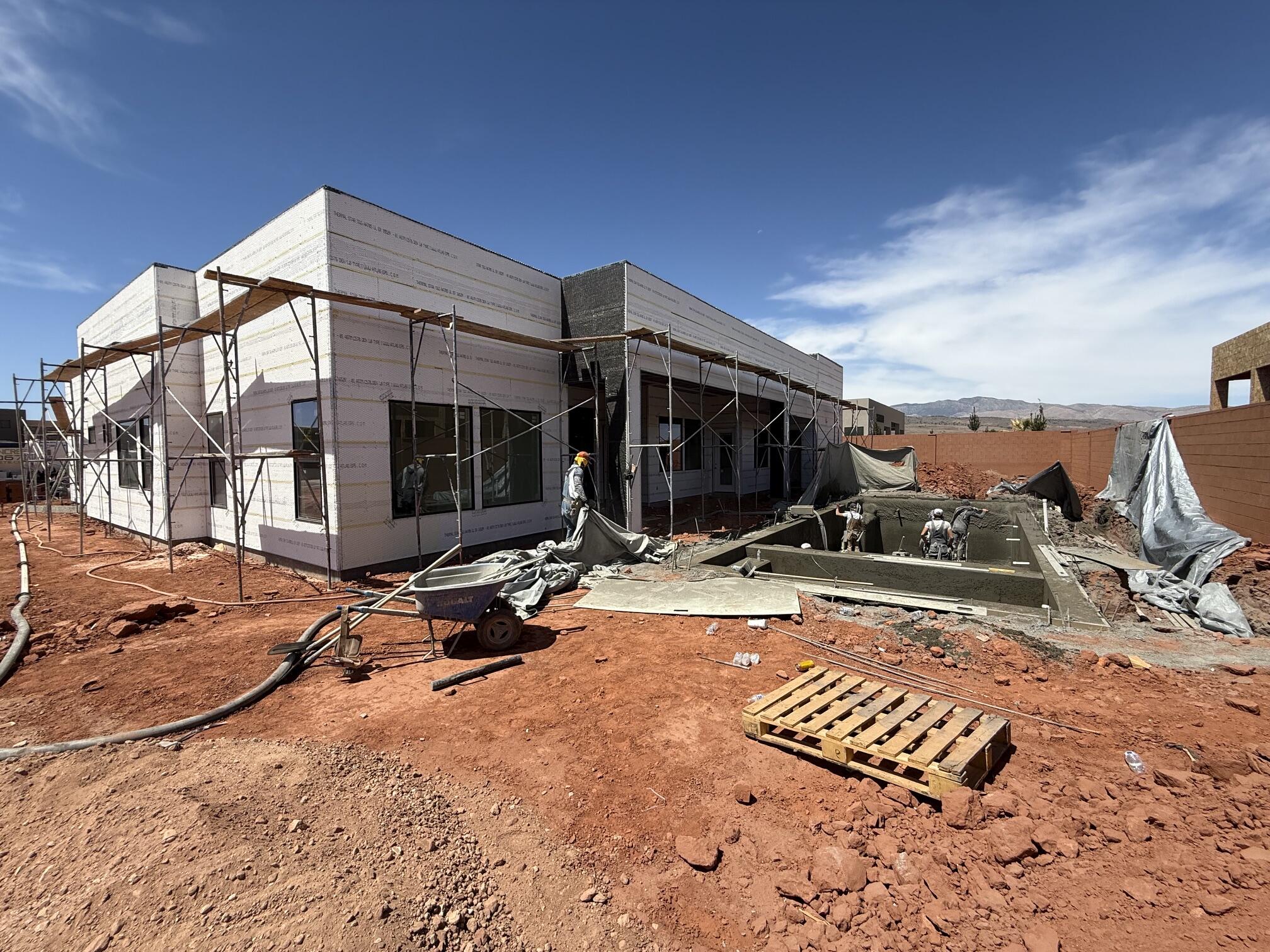 ONYX VALLEY - Residential