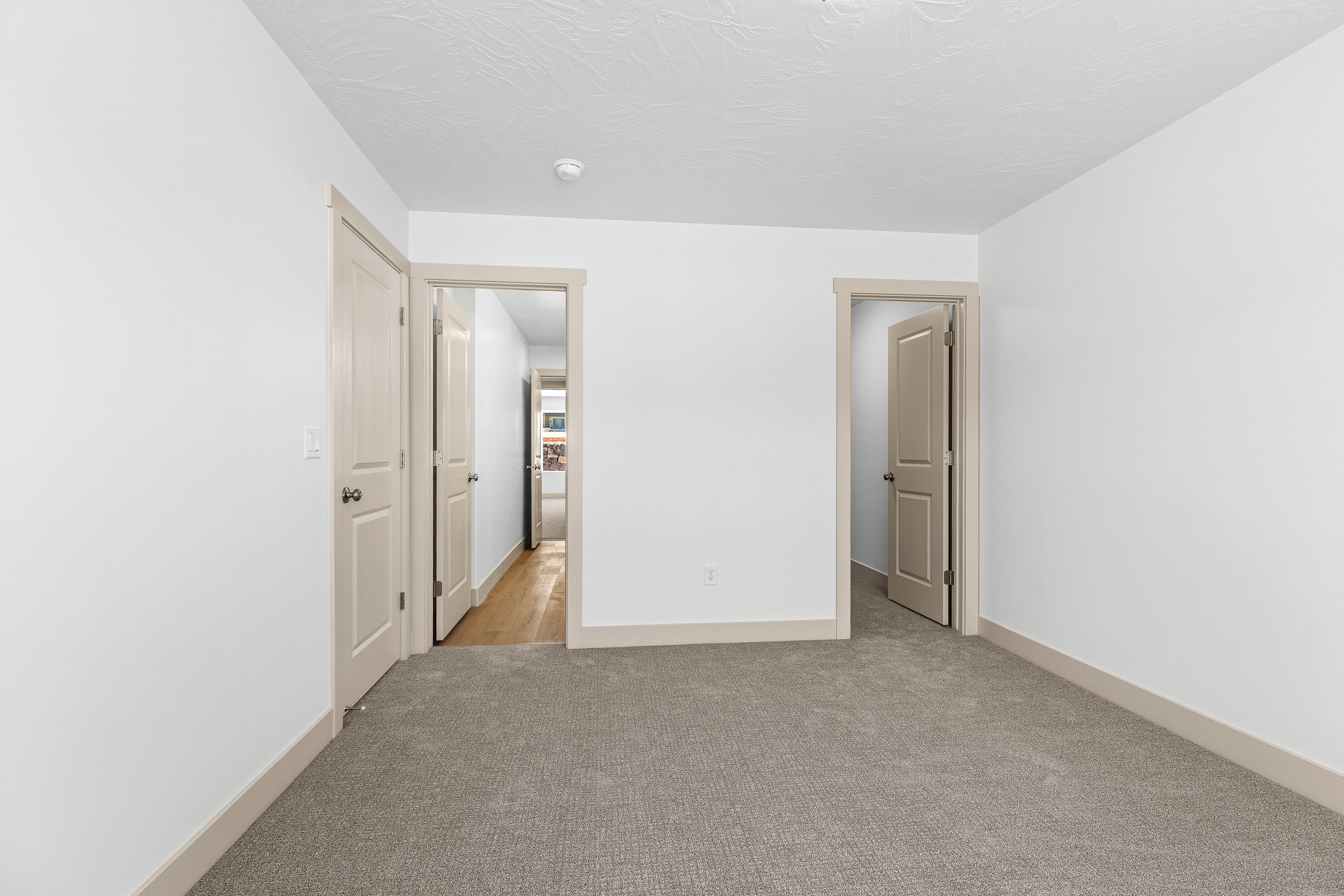 CORDERO - Residential