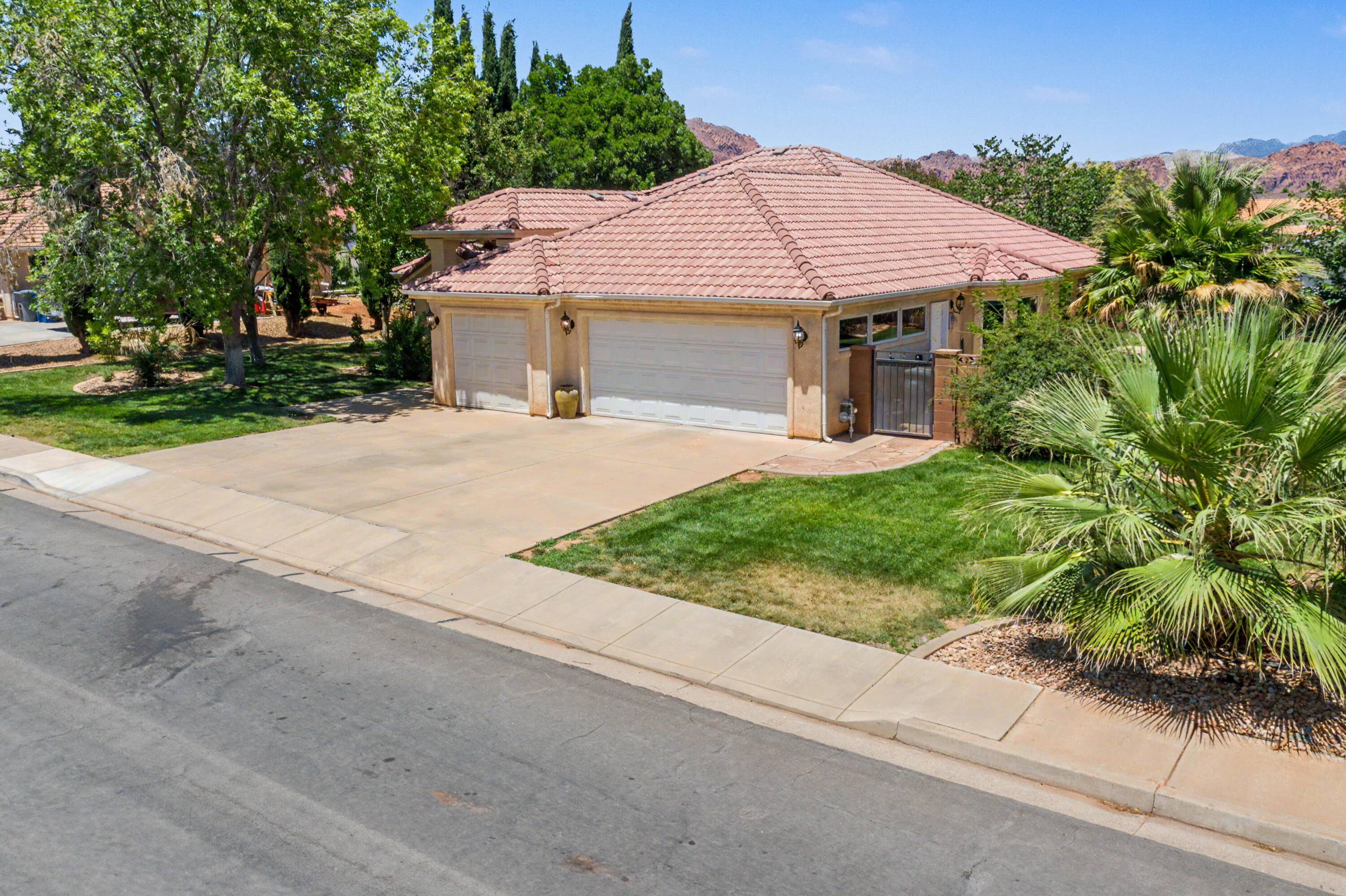 SANTA CLARA HEIGHTS - Residential