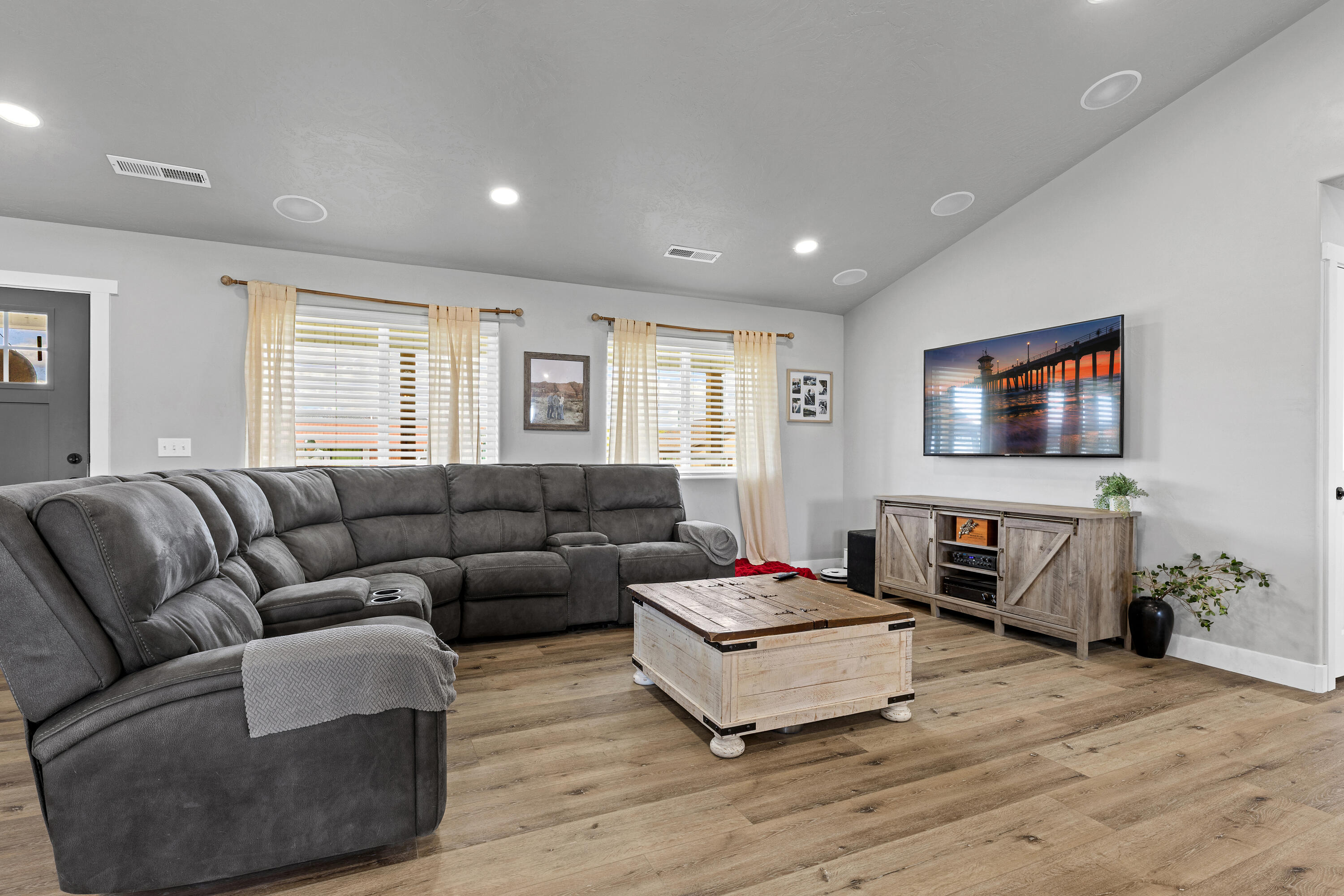 CLOVE - Residential