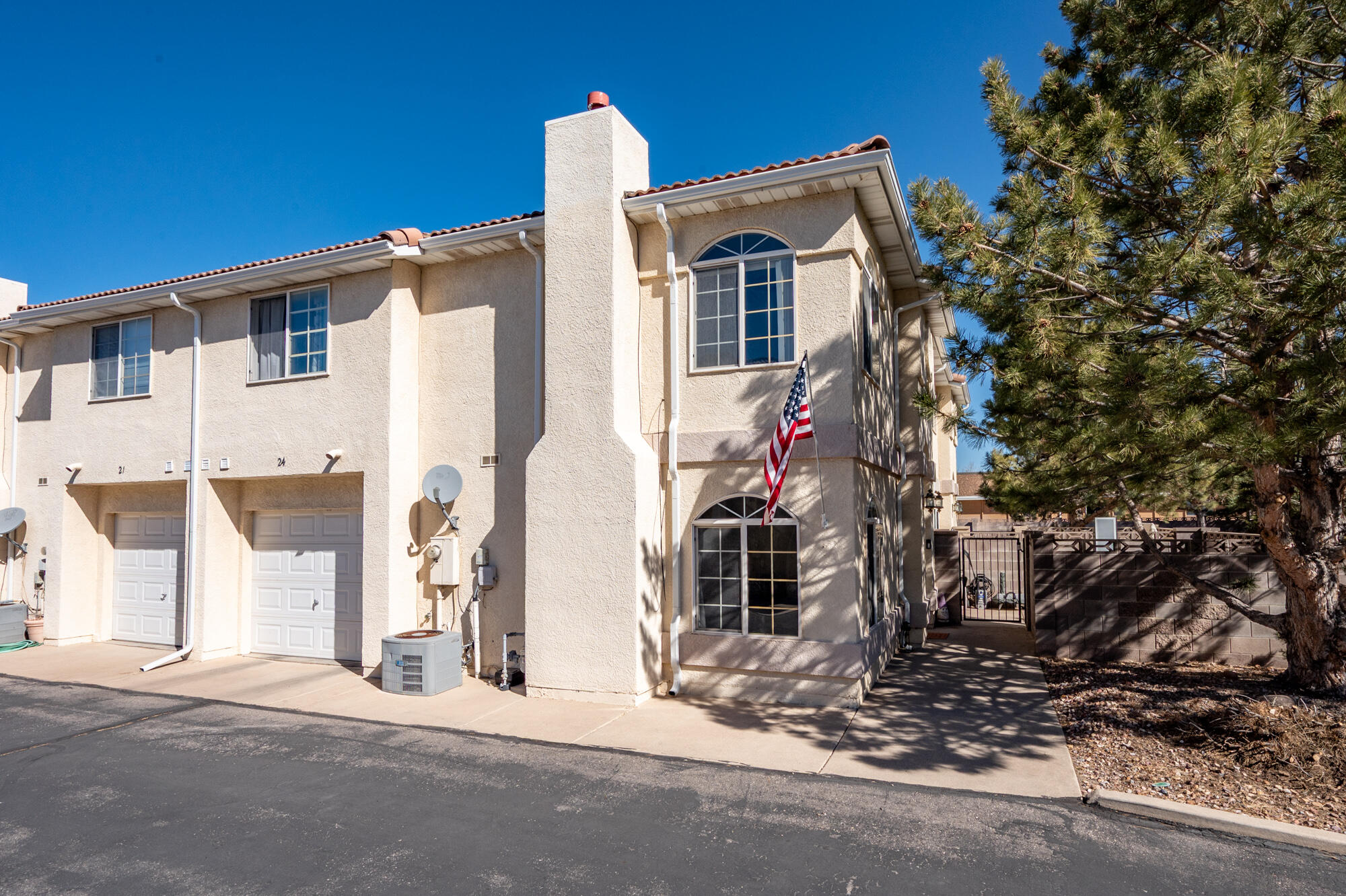 EAGLE POINTE - Residential