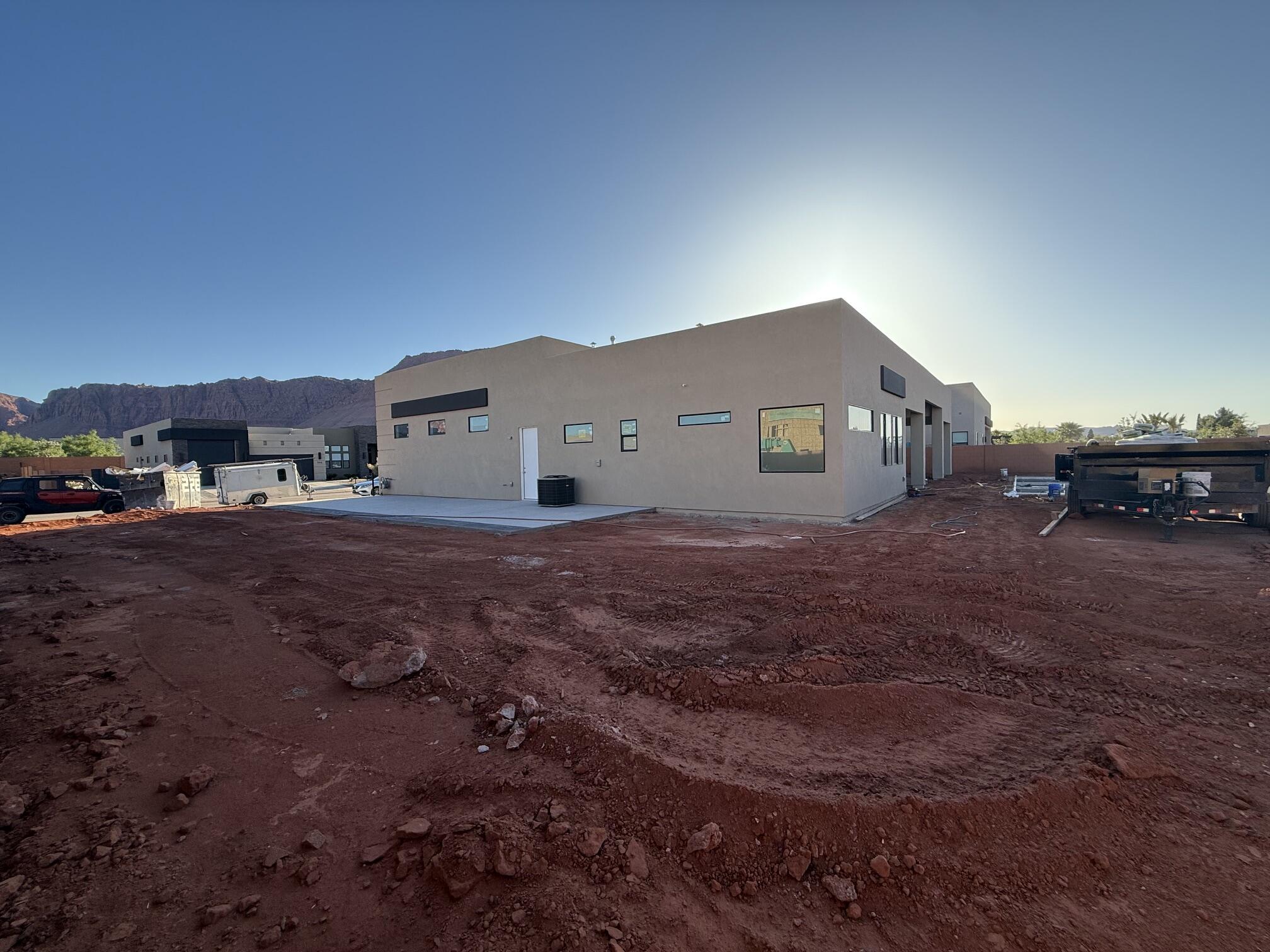 ONYX VALLEY - Residential