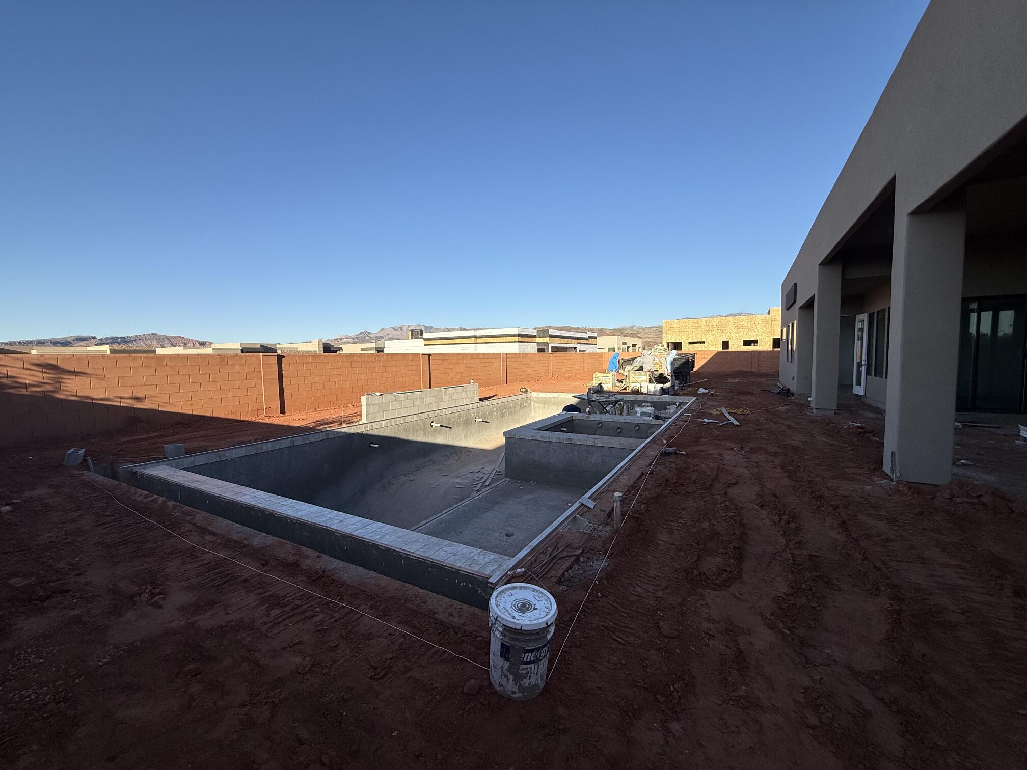 ONYX VALLEY - Residential