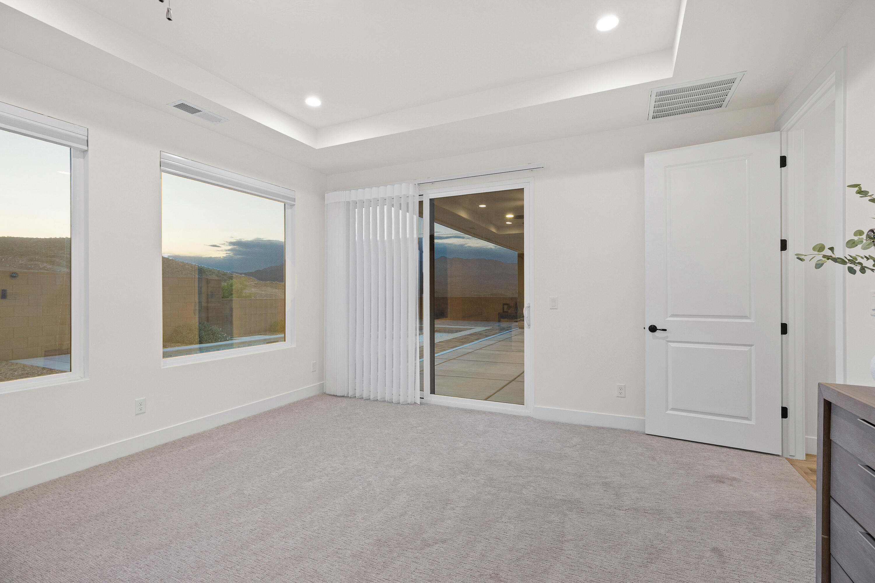 THE RIDGE AT ZION VISTA - Residential