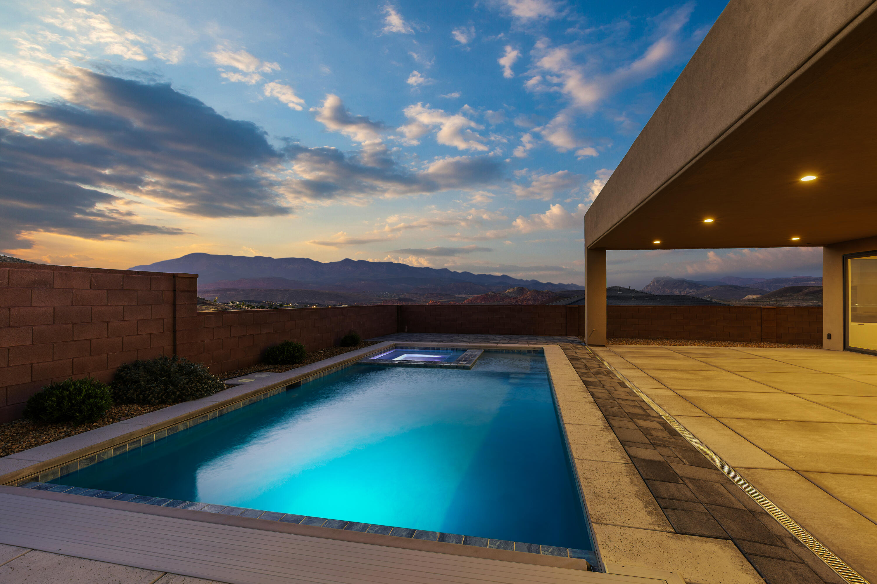 THE RIDGE AT ZION VISTA - Residential